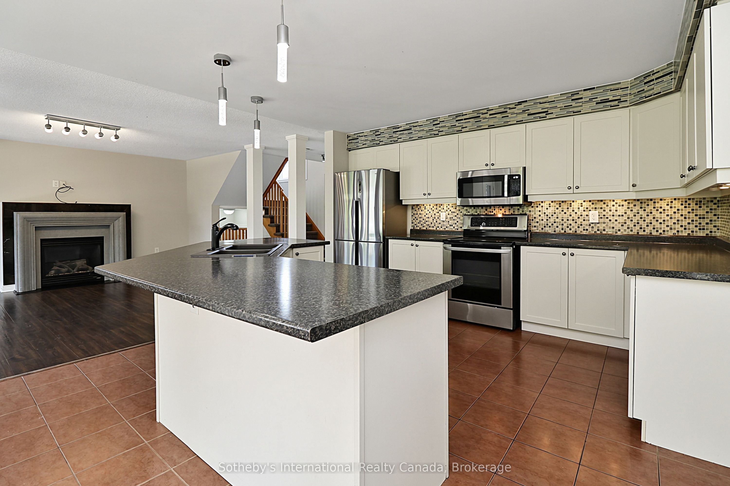 28 Barrington Trail Property Photo 20