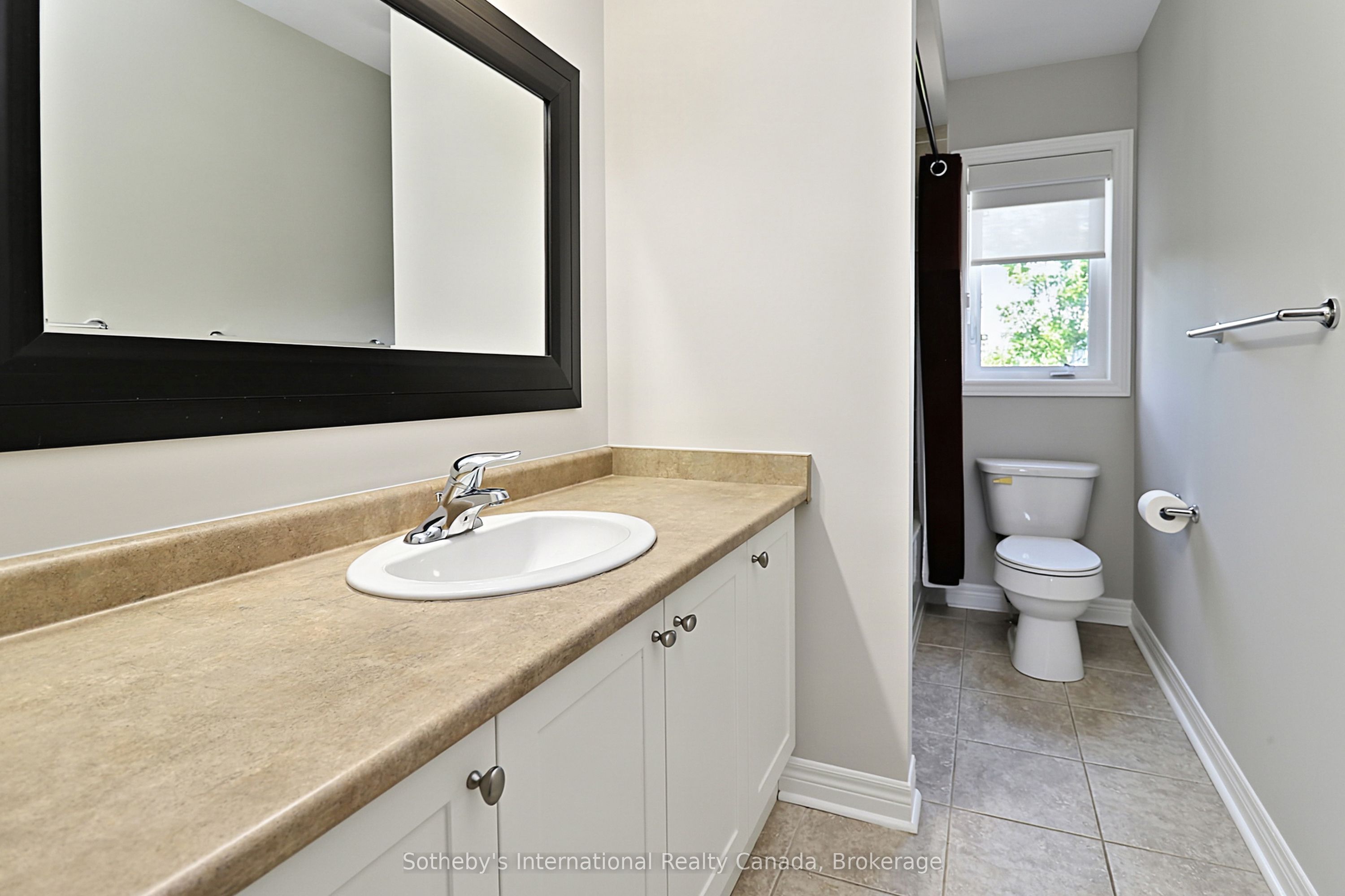 28 Barrington Trail Property Photo 32