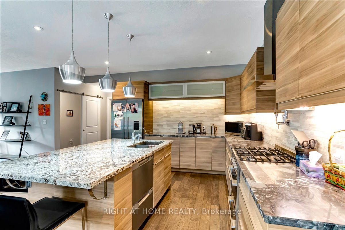 88 Cook Street Property Photo 10