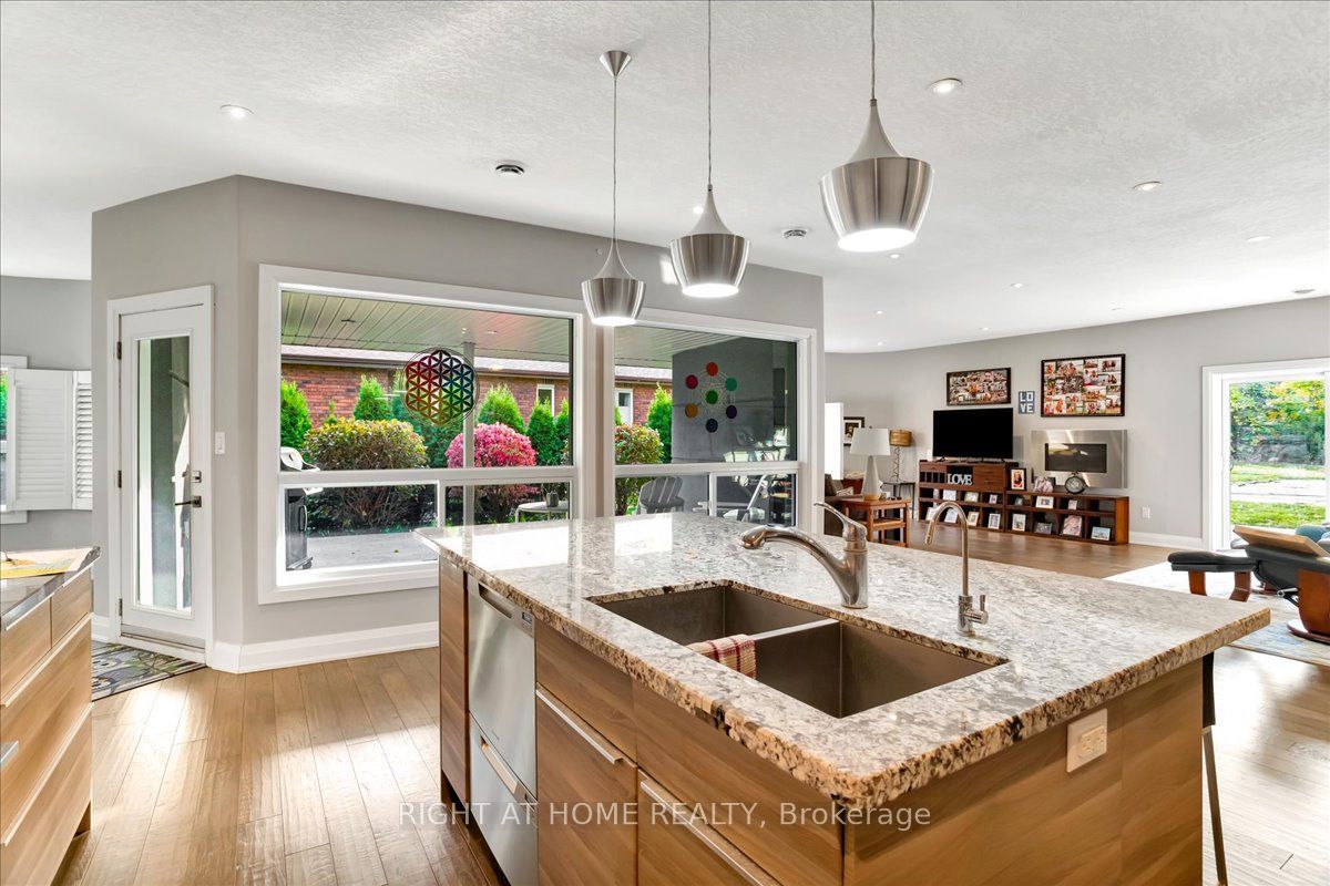 88 Cook Street Property Photo 12