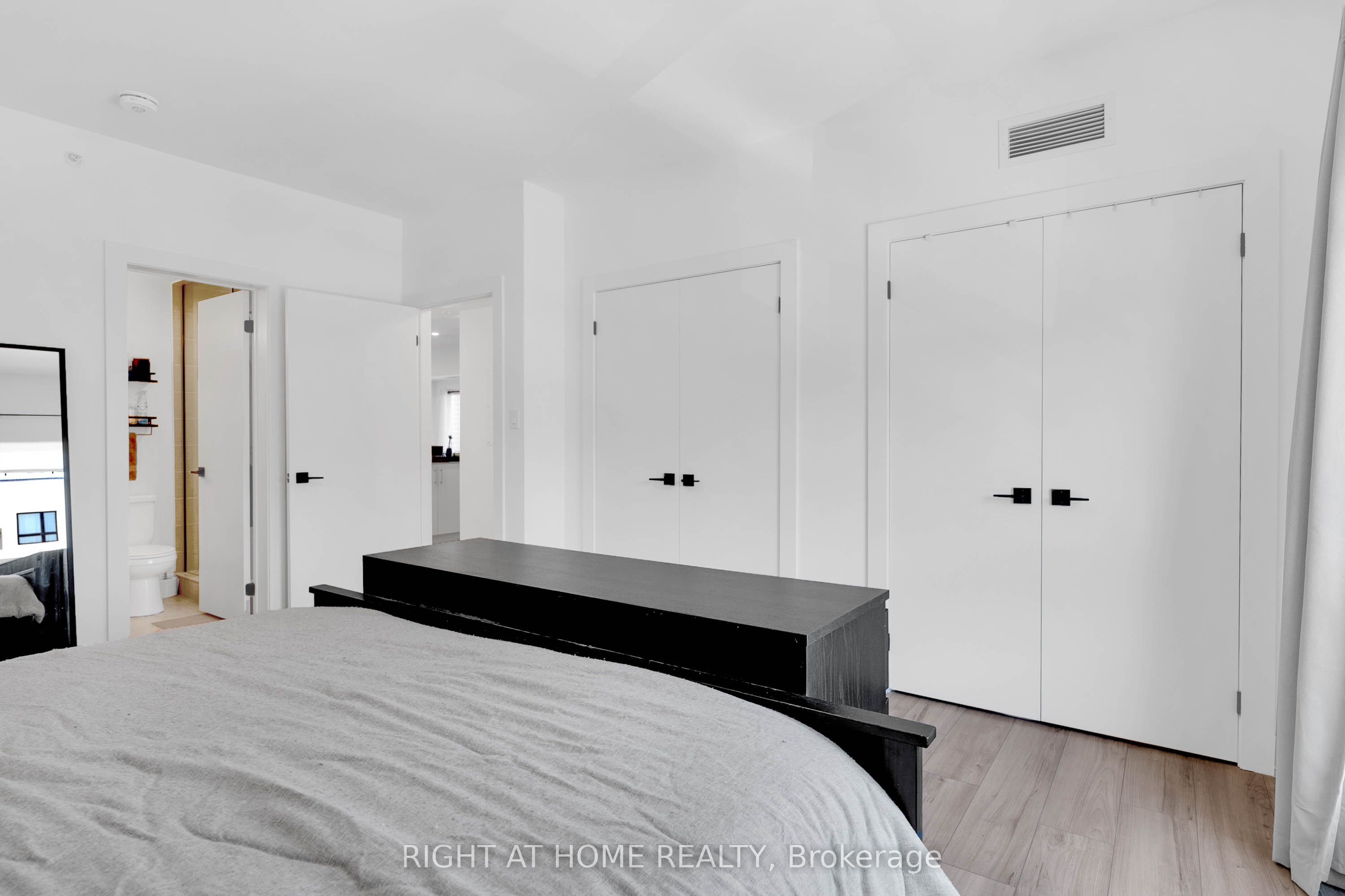 4 Spice Way 202 Property Photo 23
