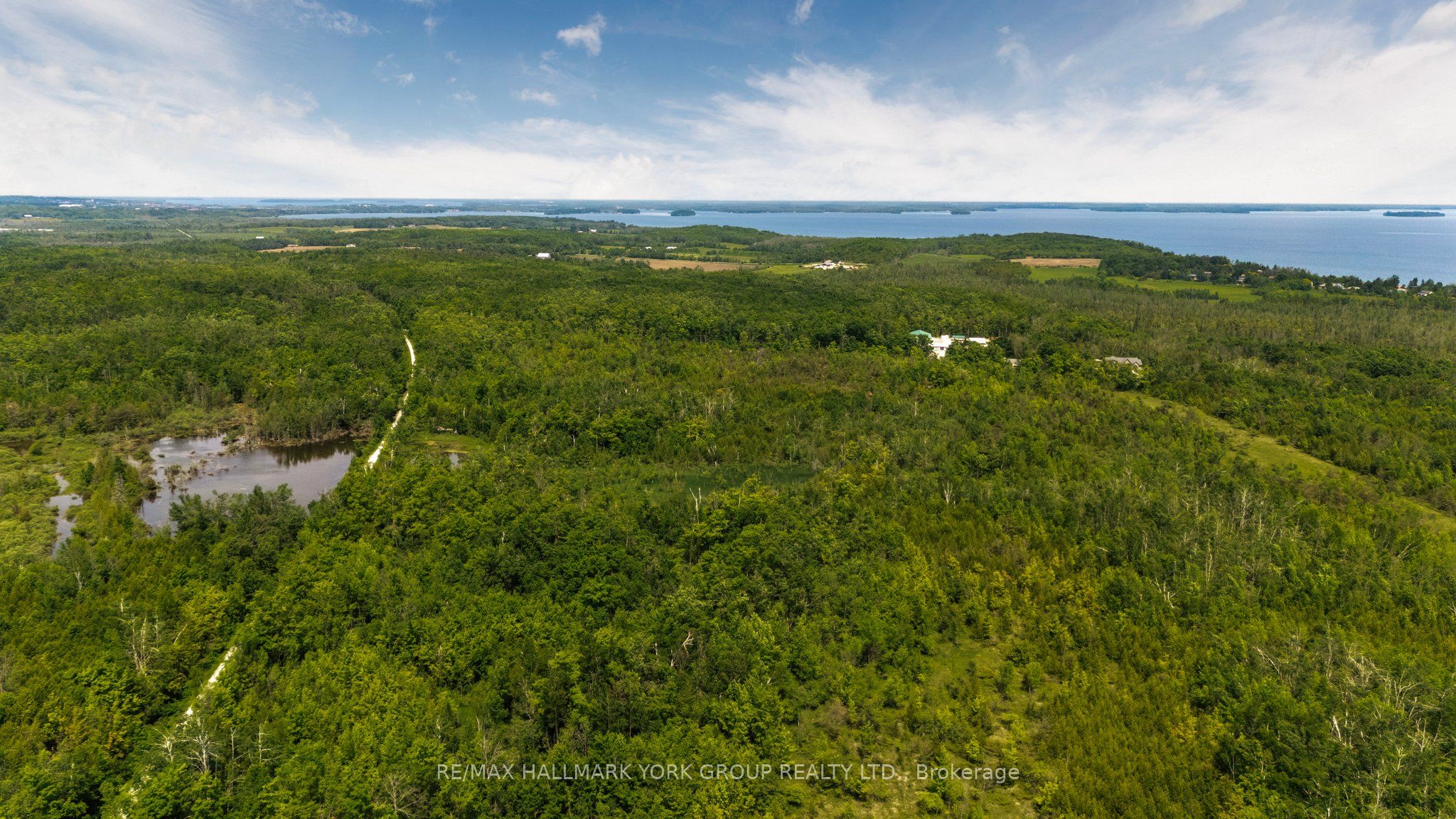 600 14th Line South Property Photo 10