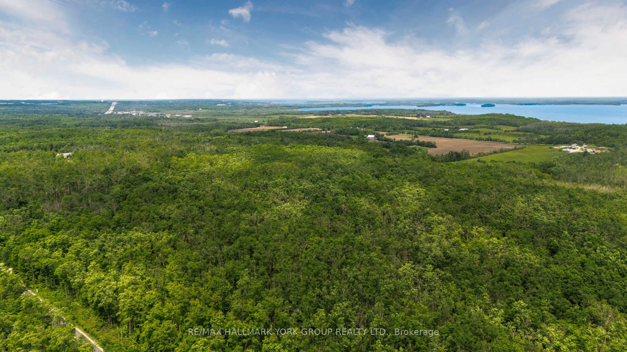 600 14th Line South Property Photo 16
