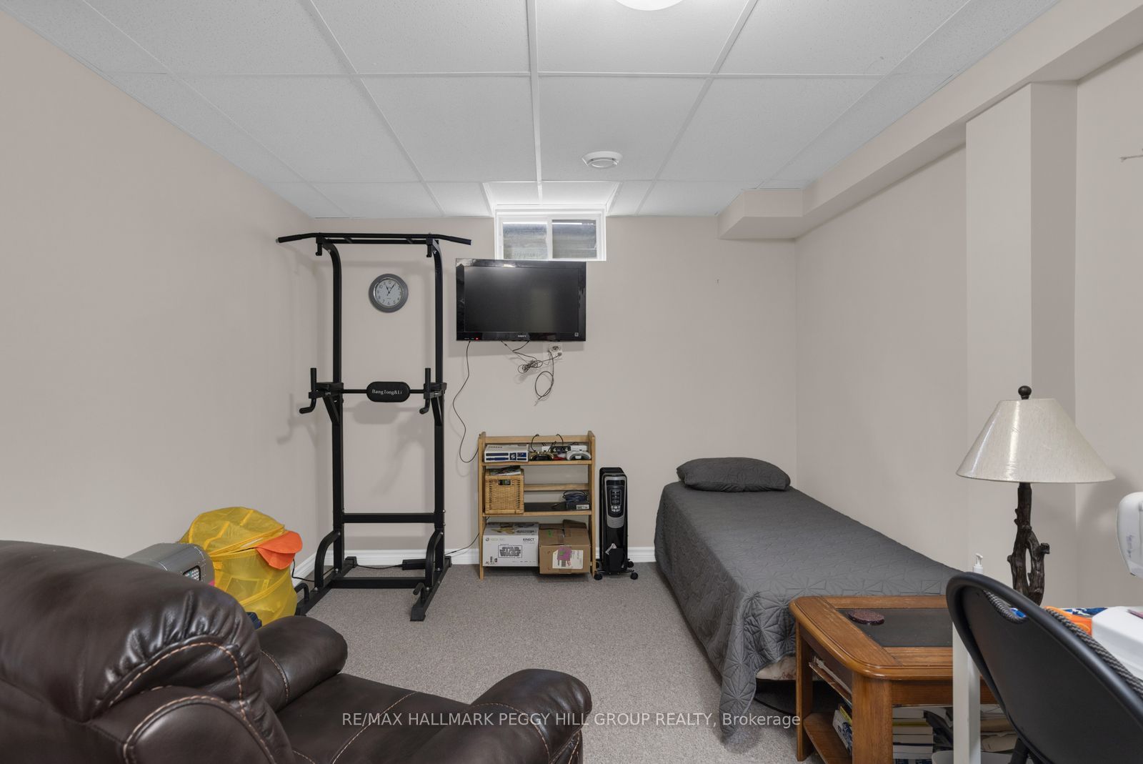 35 Victorway Drive Property Photo 12