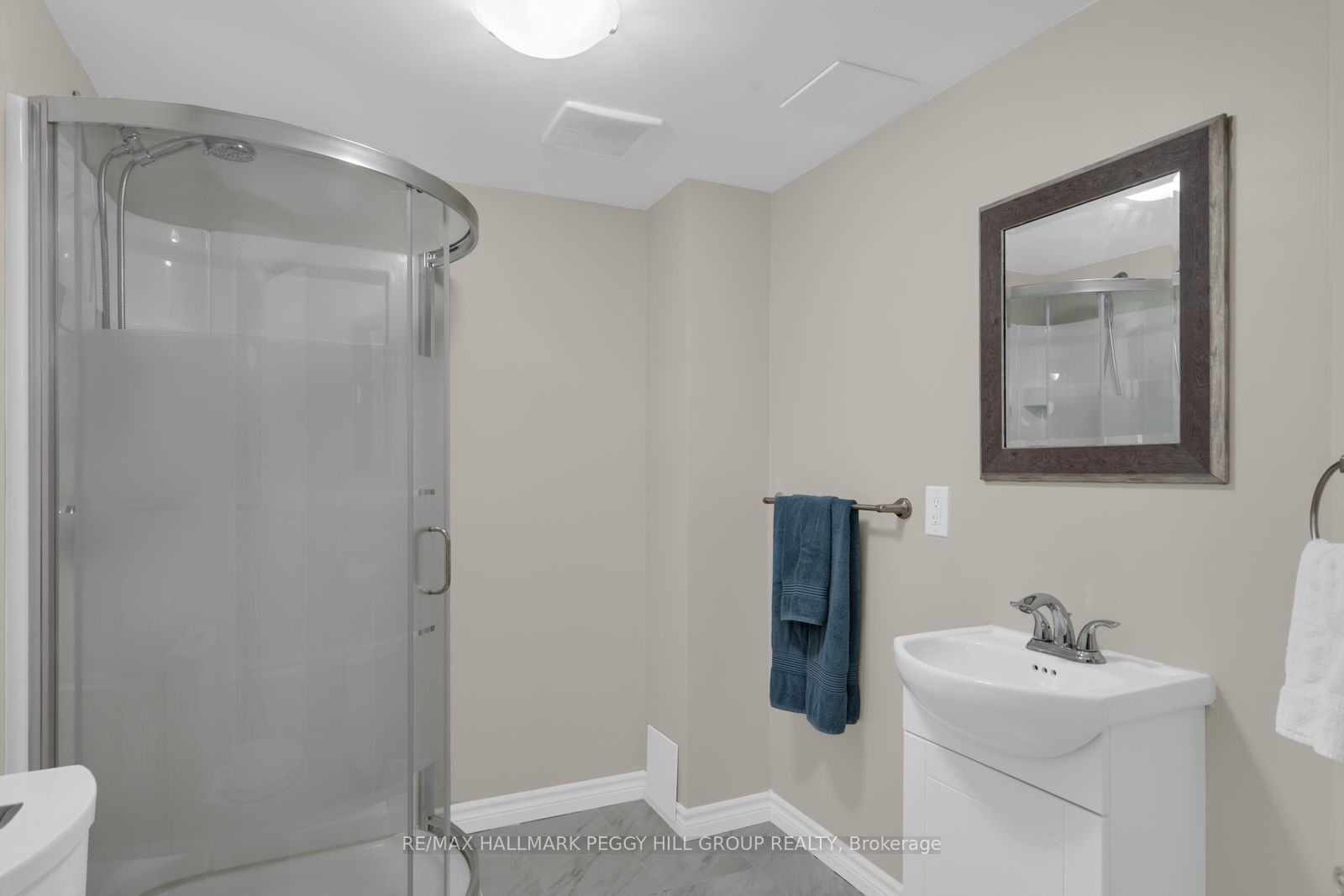 35 Victorway Drive Property Photo 13