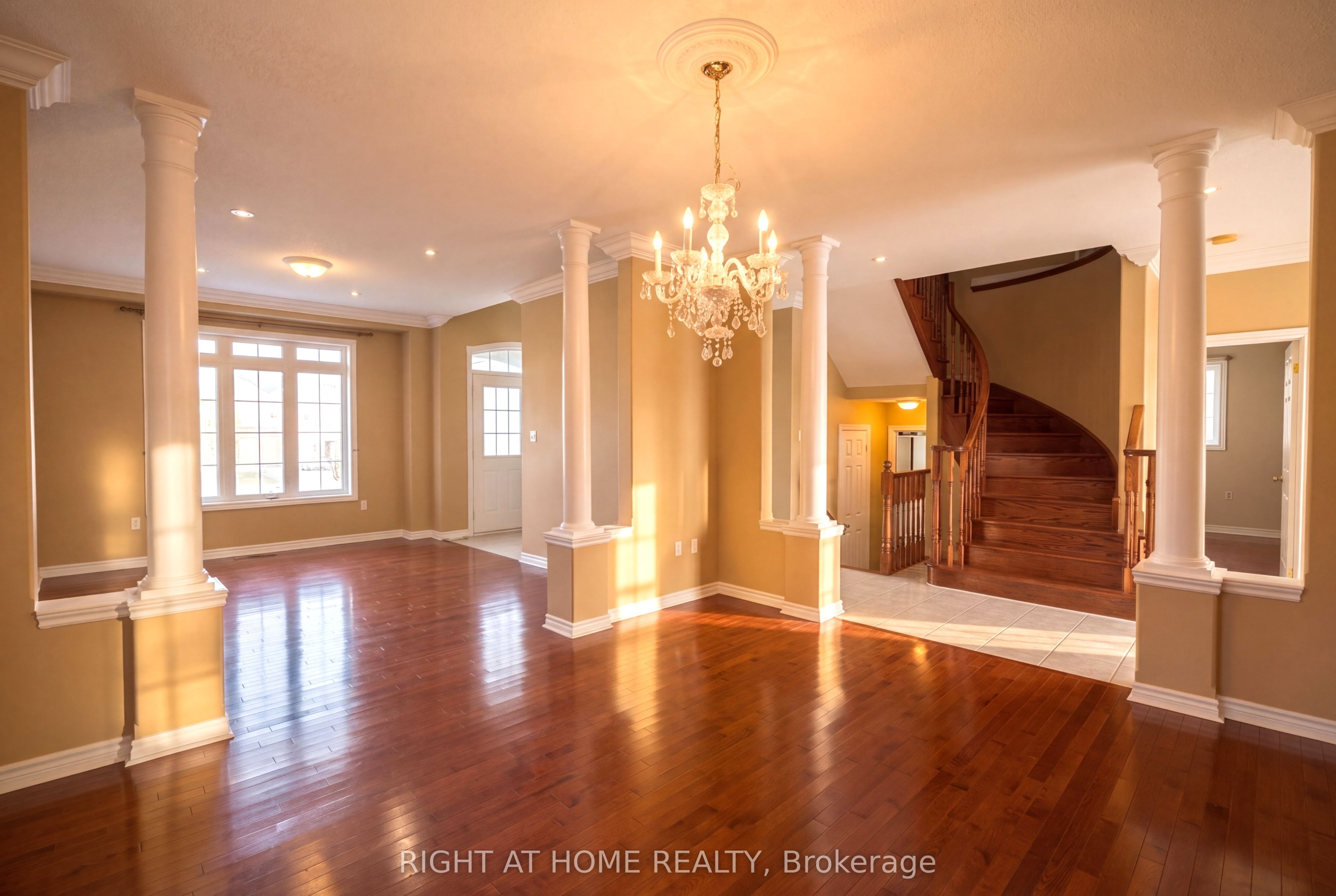 52 Prince William Way Property Photo 6