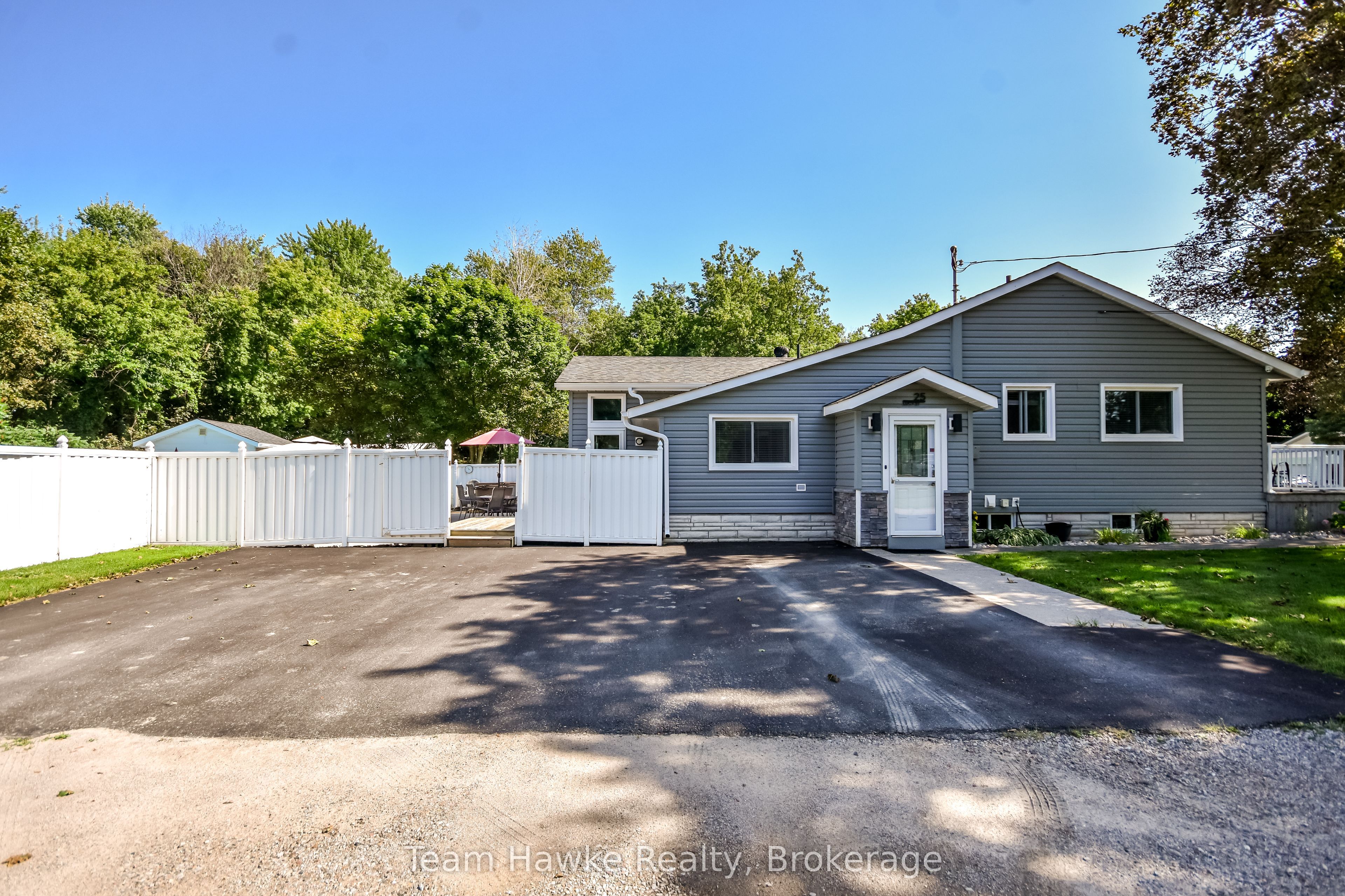 25 Lucy Street Property Photo 1