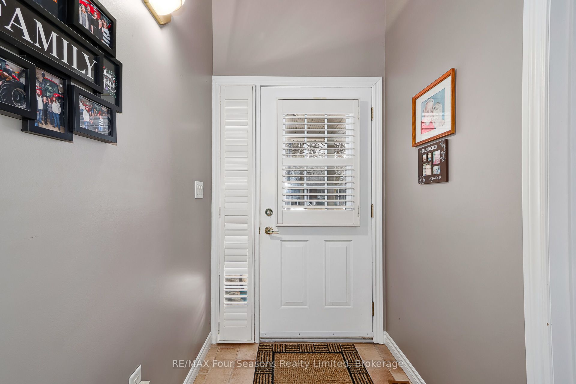 275 Huron Street 49 Property Photo 7