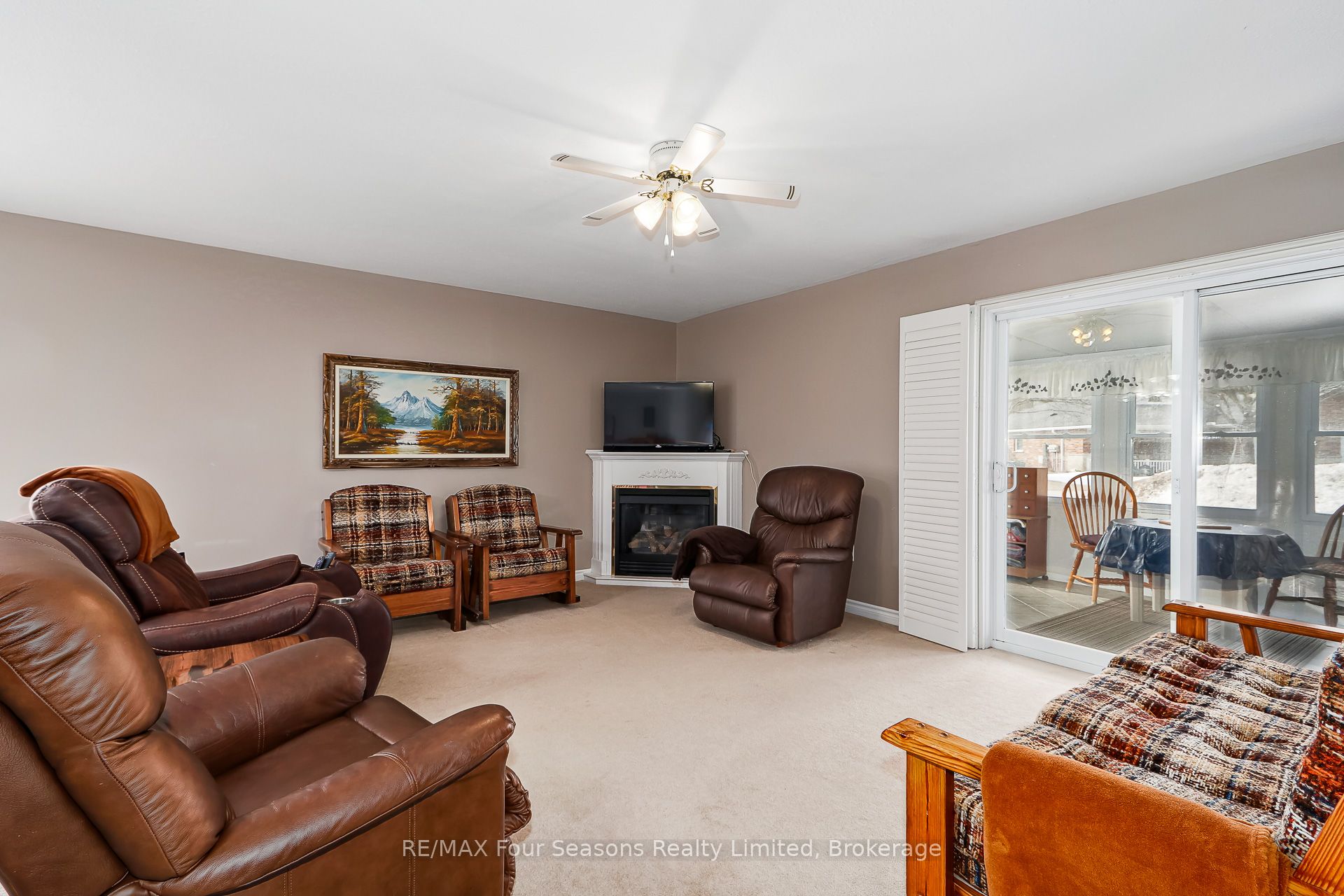275 Huron Street 49 Property Photo 13