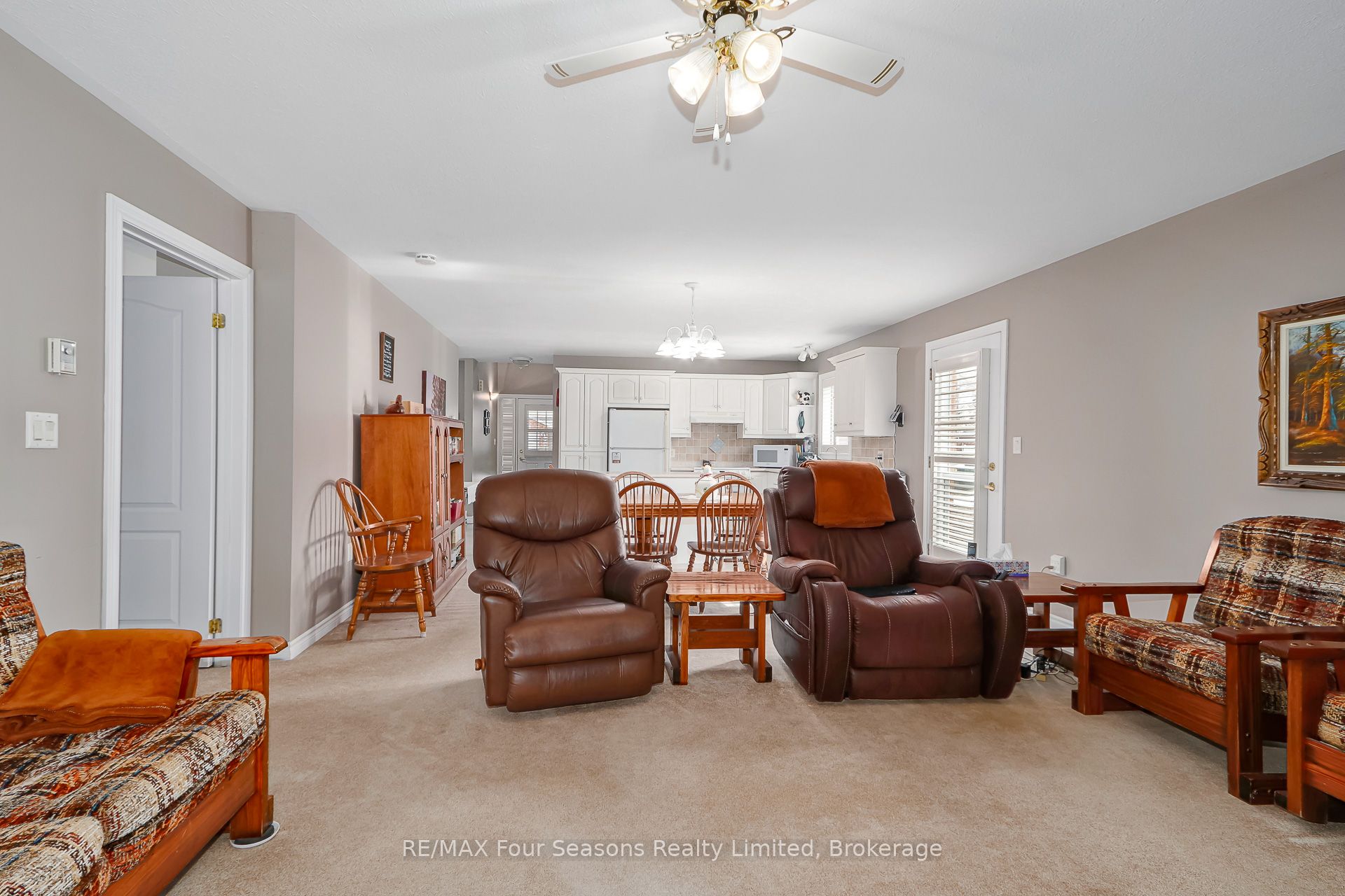 275 Huron Street 49 Property Photo 18