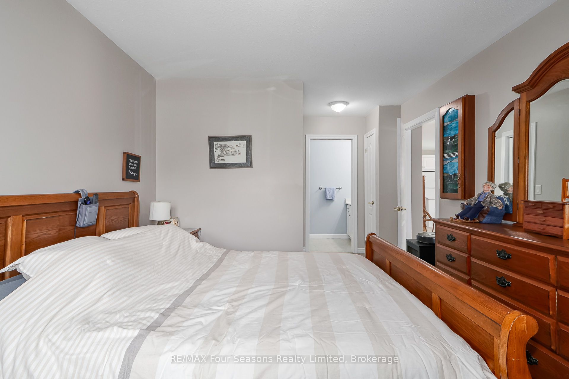 275 Huron Street 49 Property Photo 20