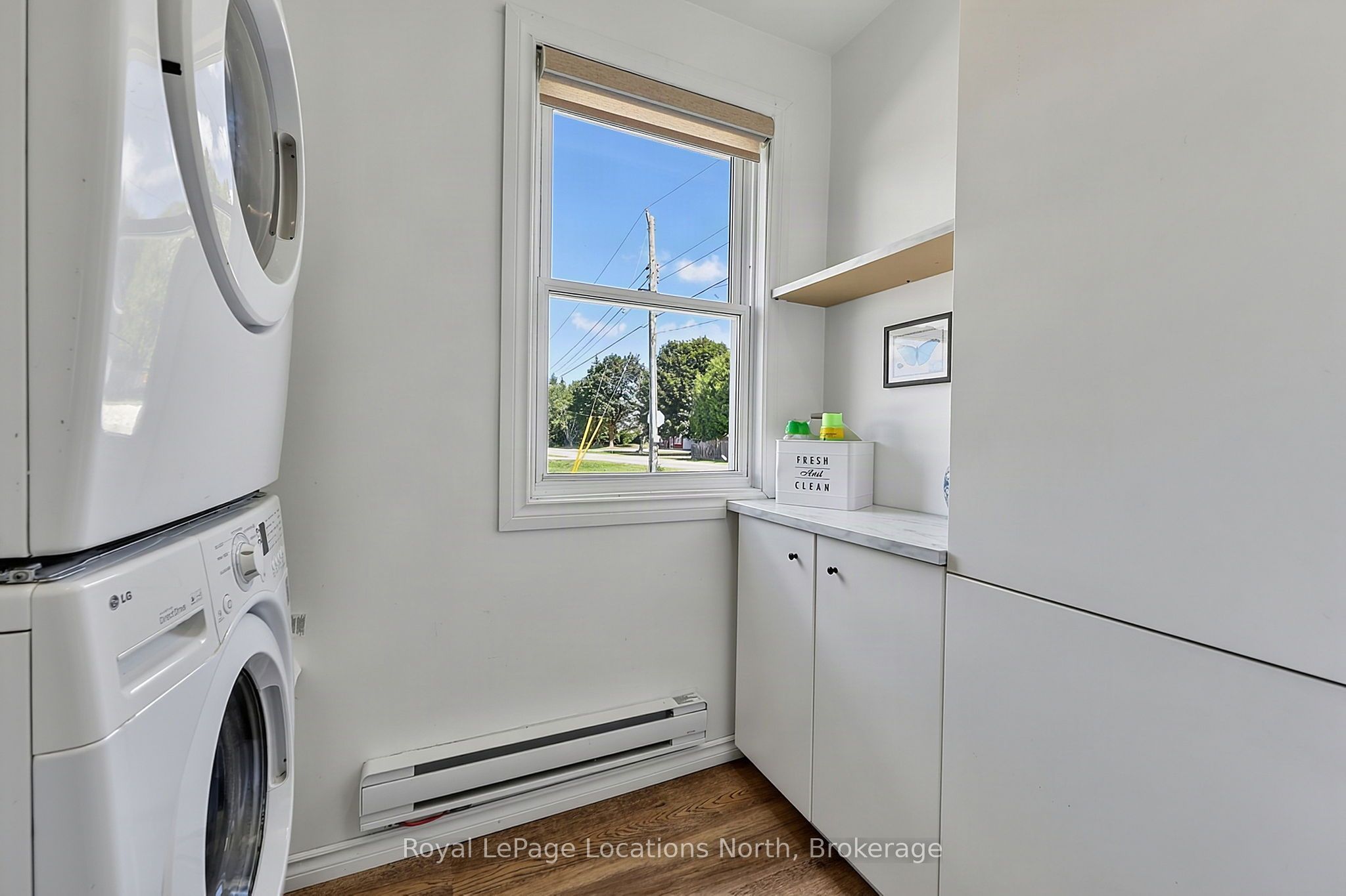 204 Sutherland Street N Property Photo 19
