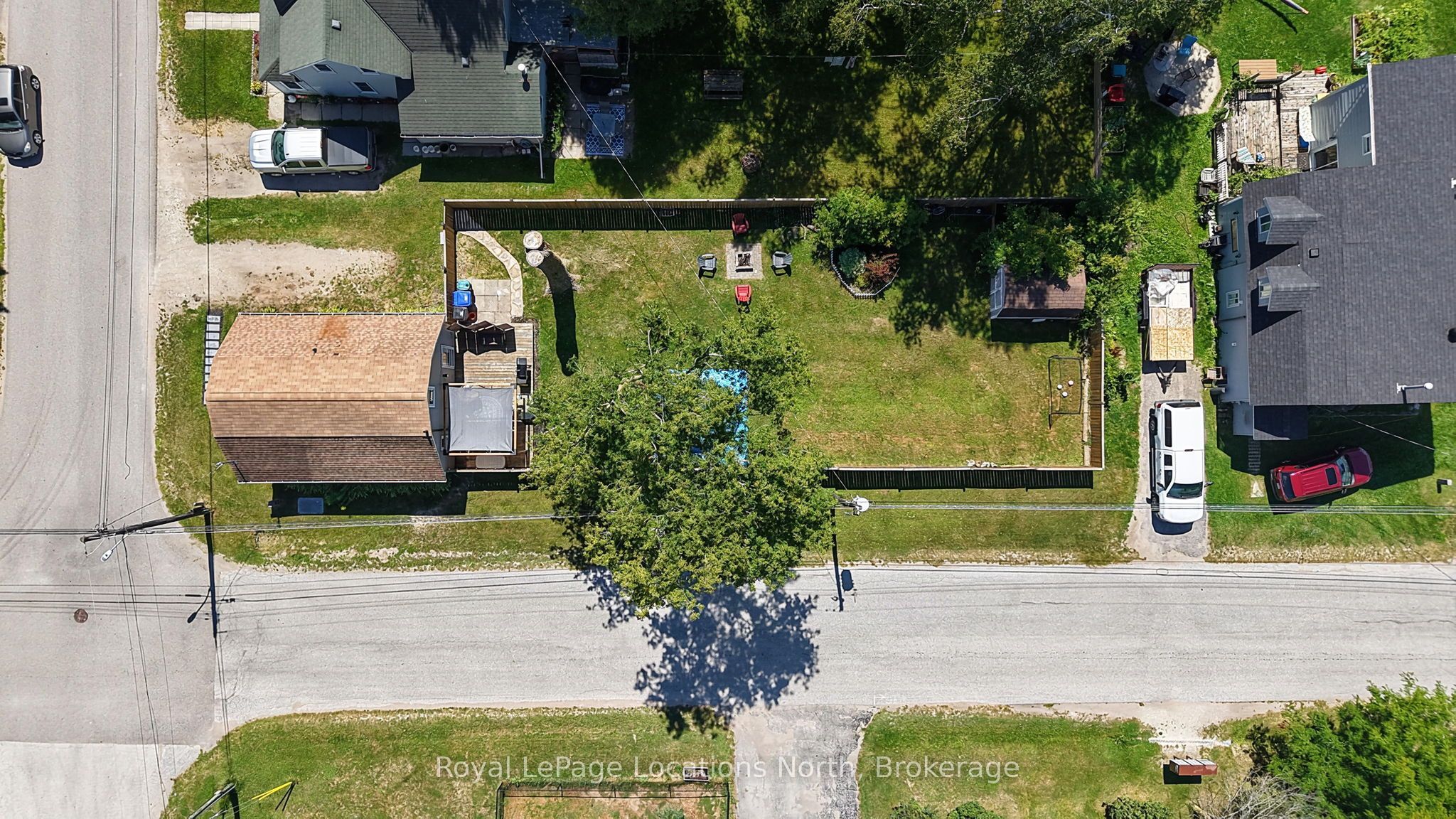 204 Sutherland Street N Property Photo 27