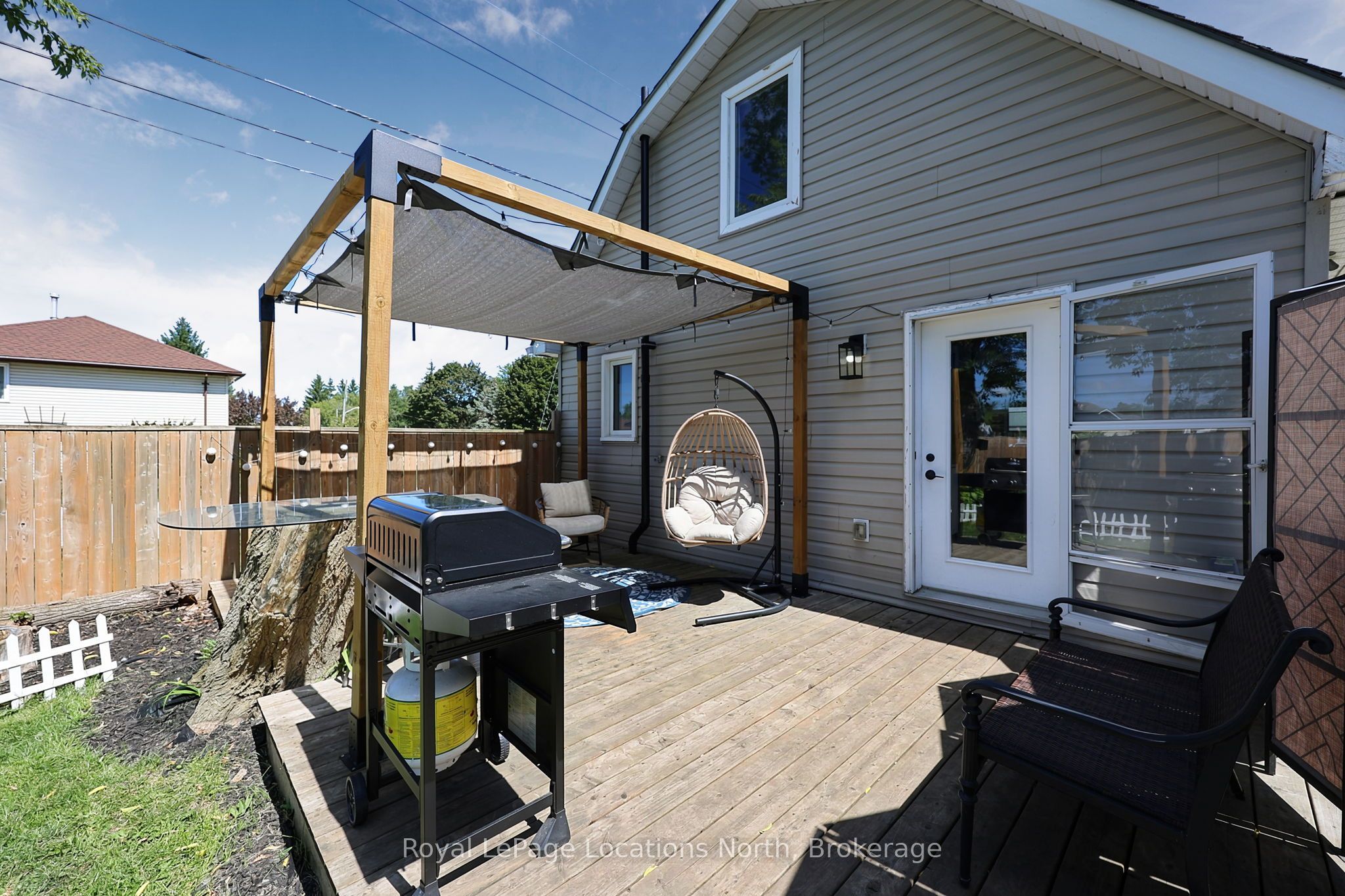 204 Sutherland Street N Property Photo 35
