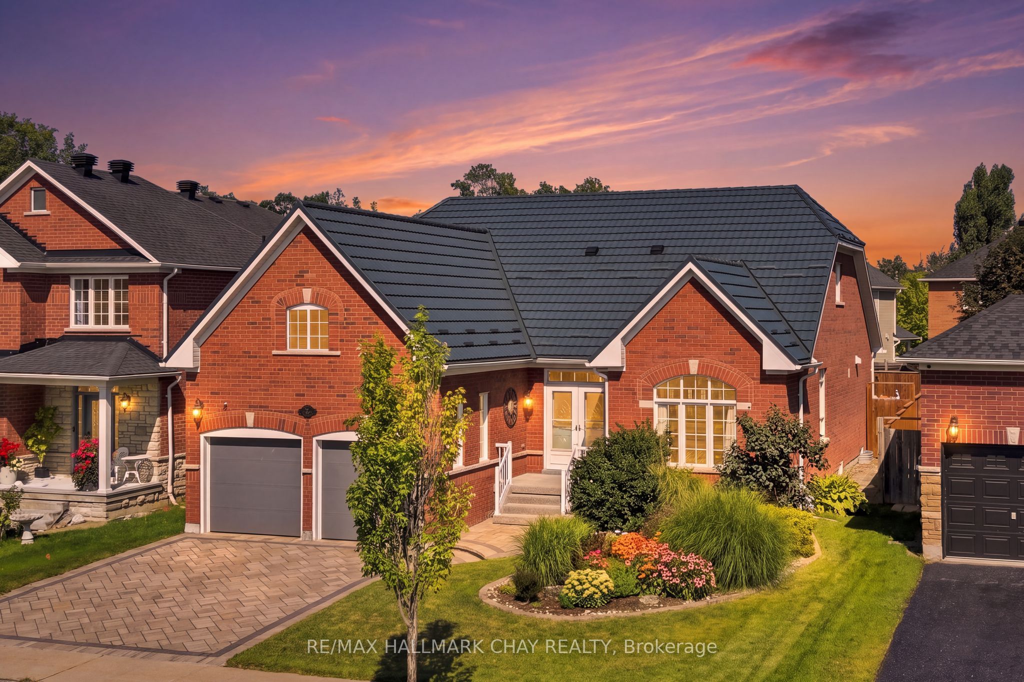 167 The Queensway Property Photo 1