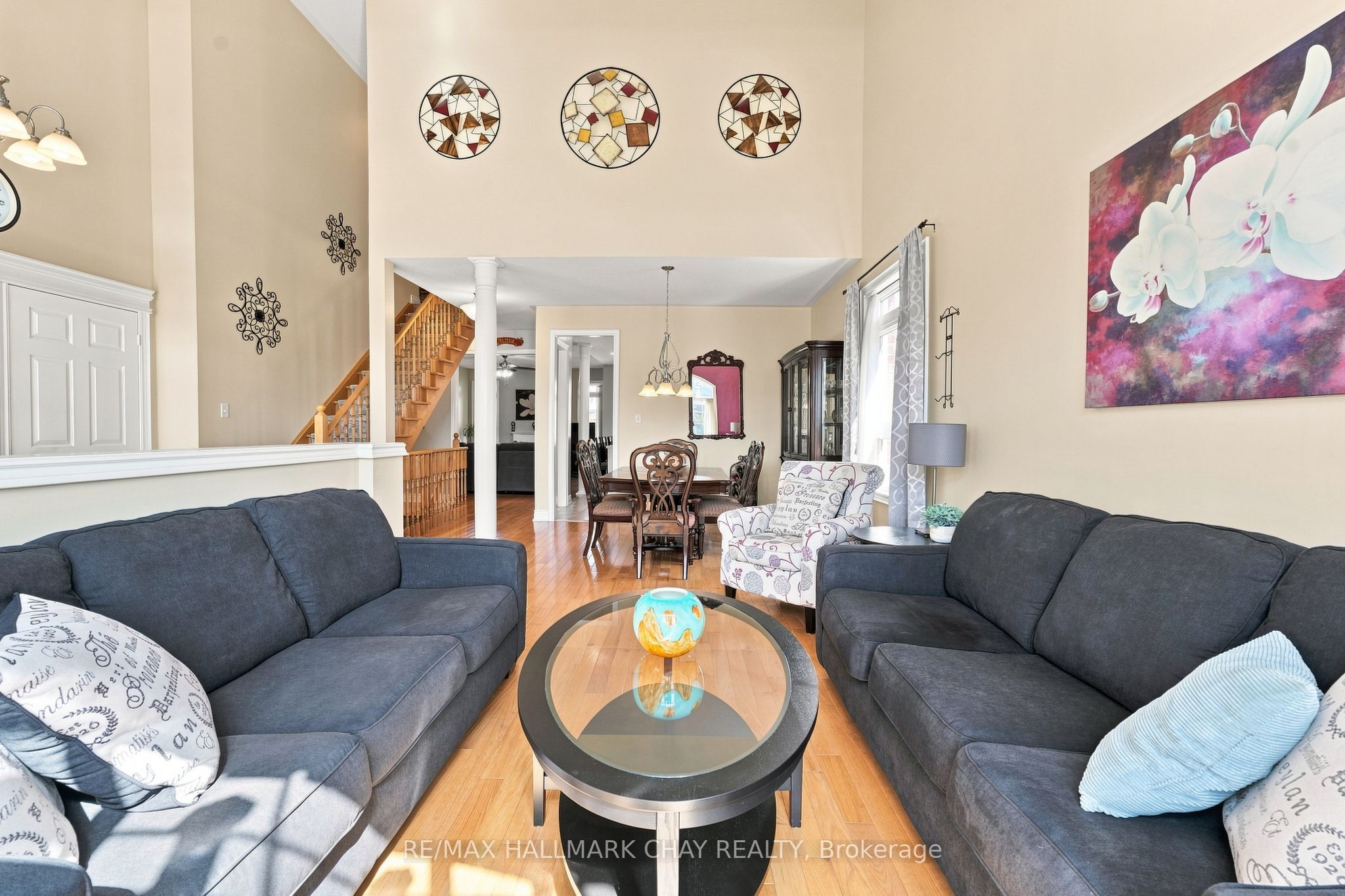 167 The Queensway Property Photo 7