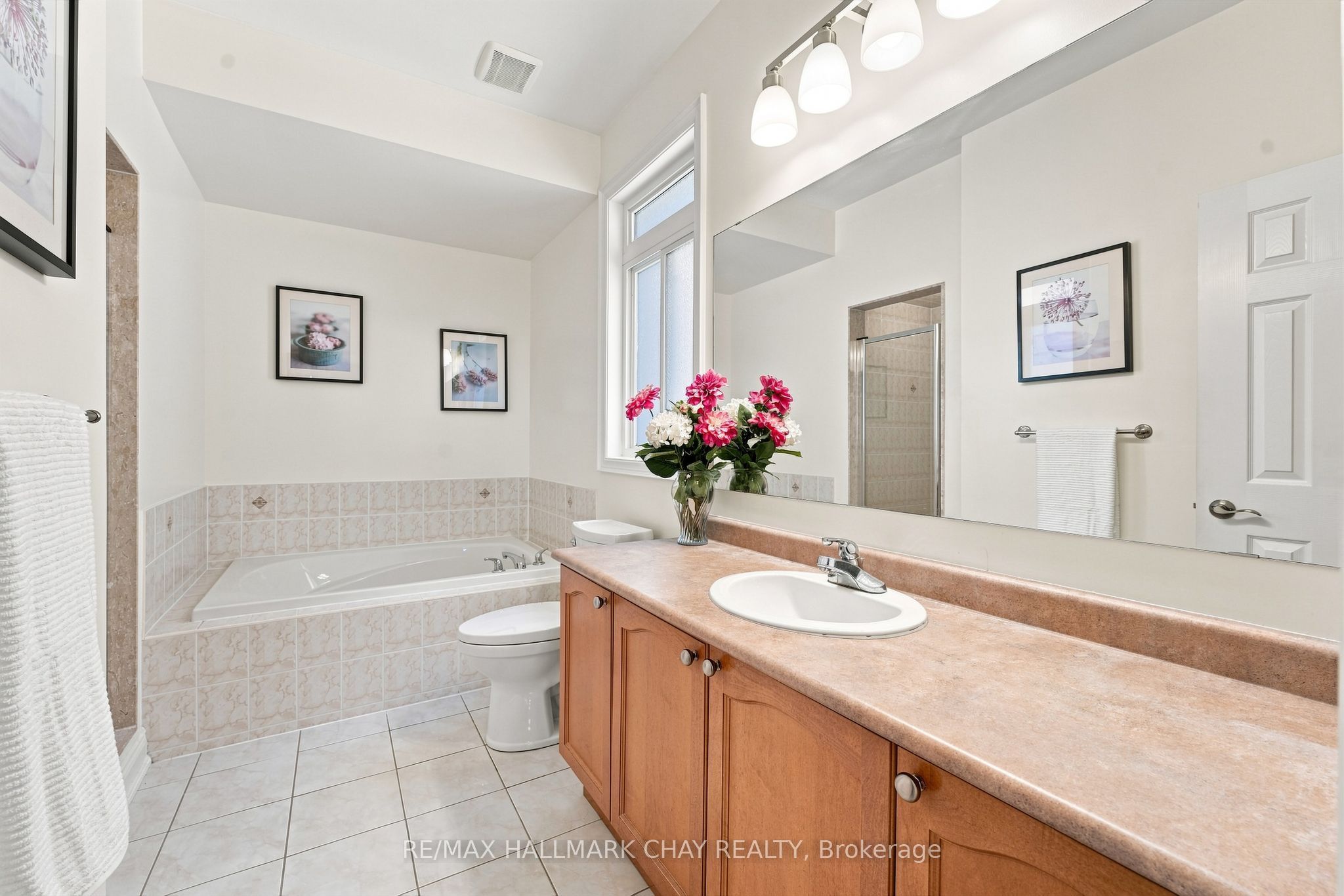 167 The Queensway Property Photo 13