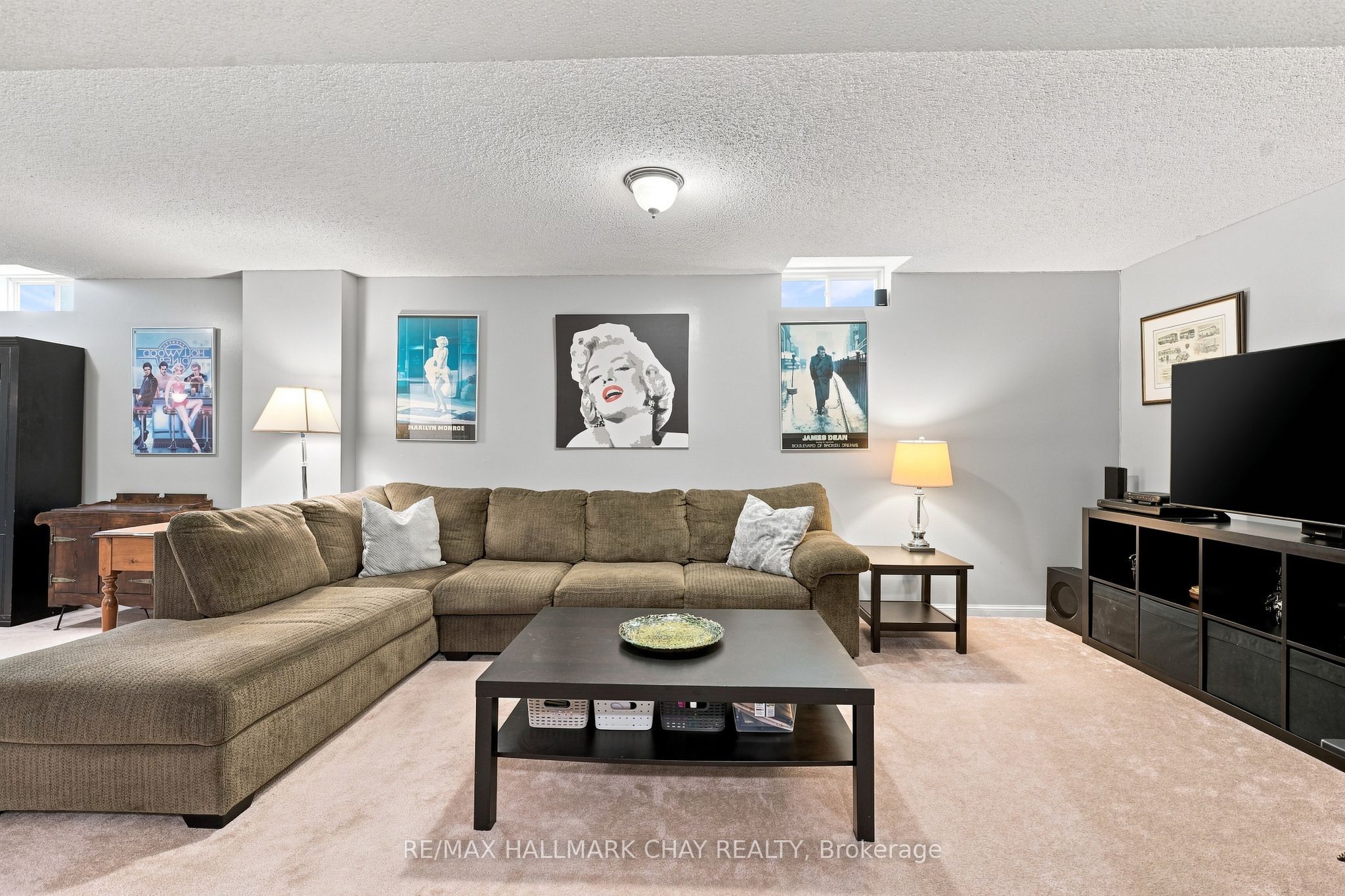 167 The Queensway Property Photo 19