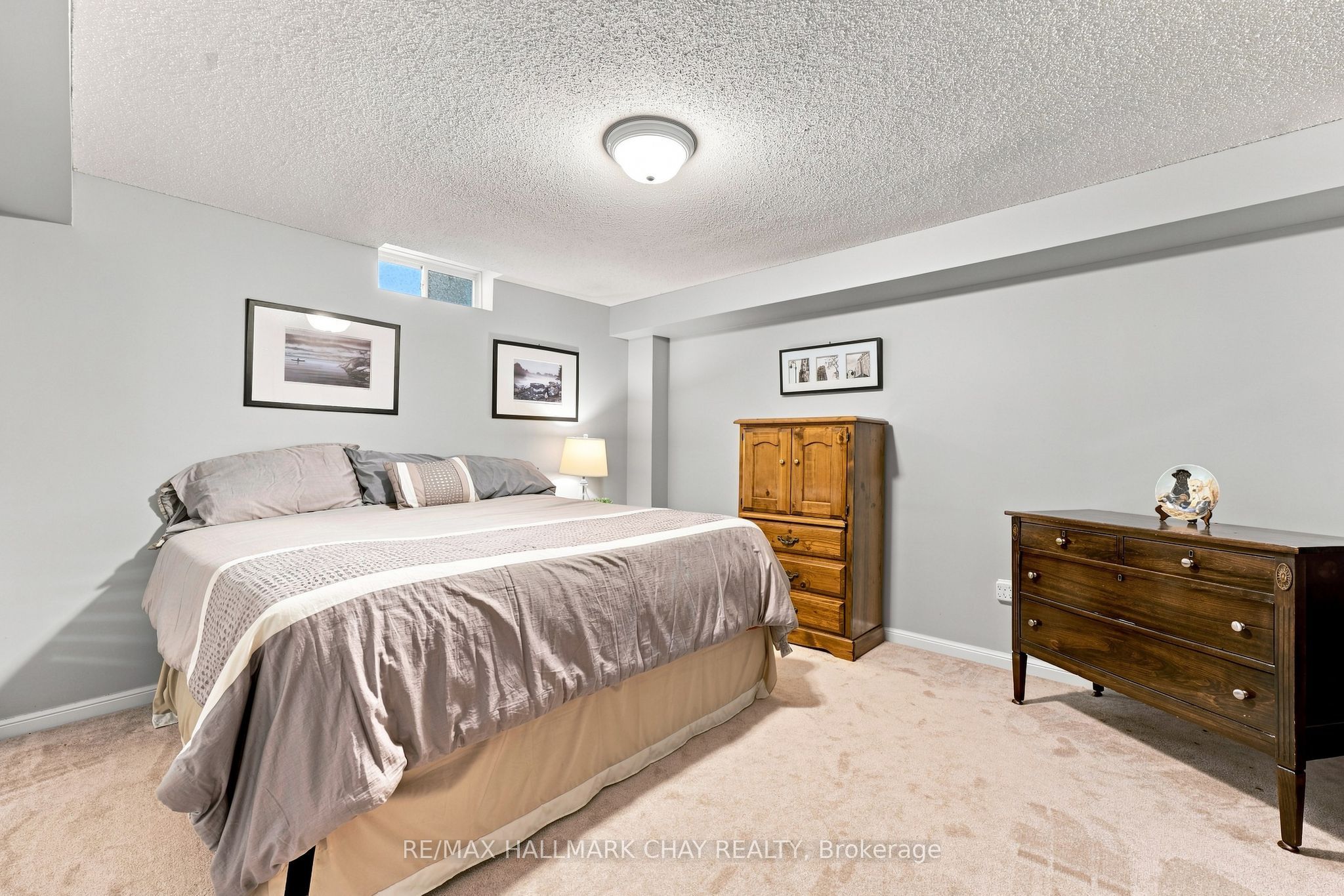167 The Queensway Property Photo 21