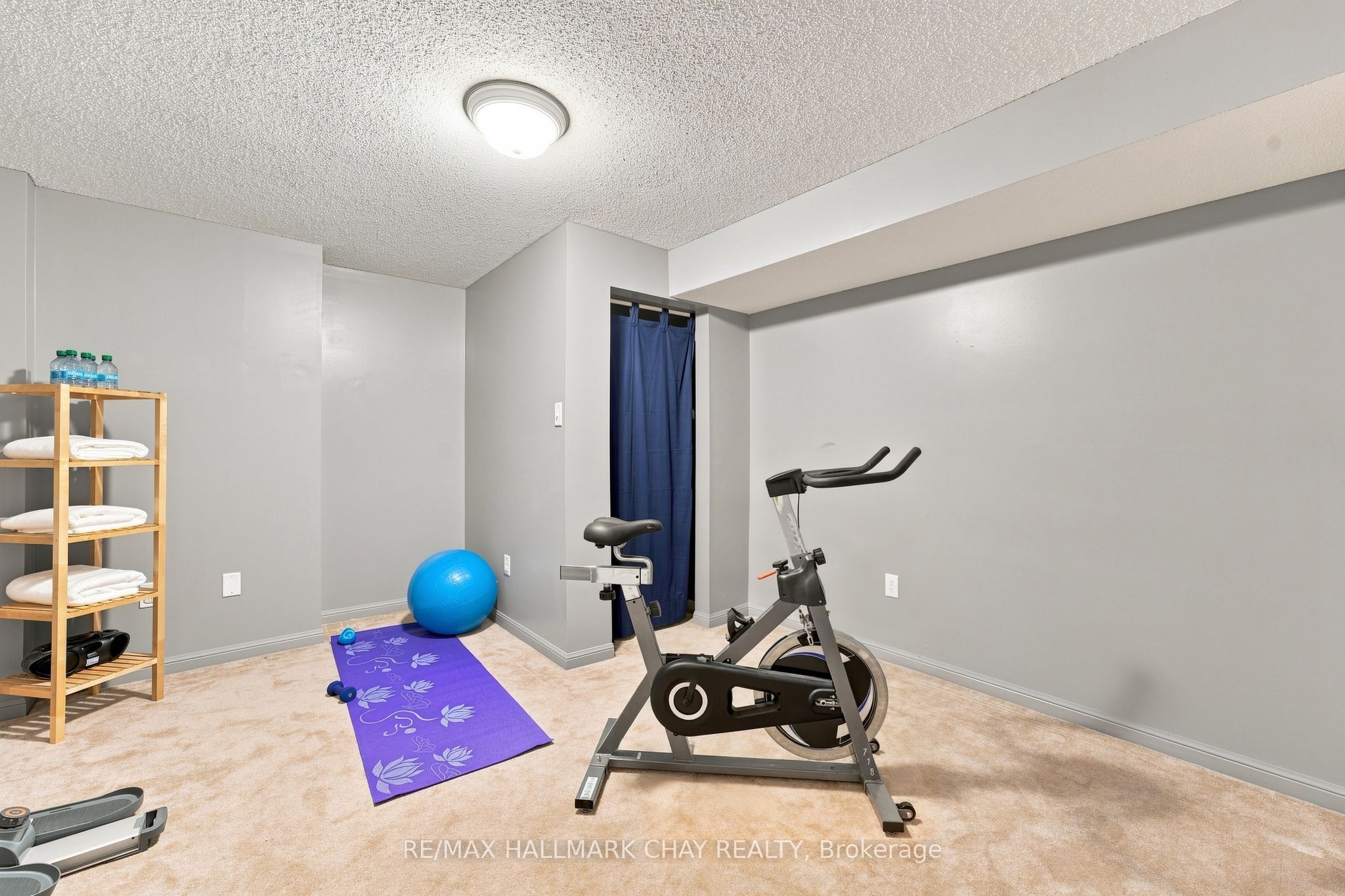 167 The Queensway Property Photo 23
