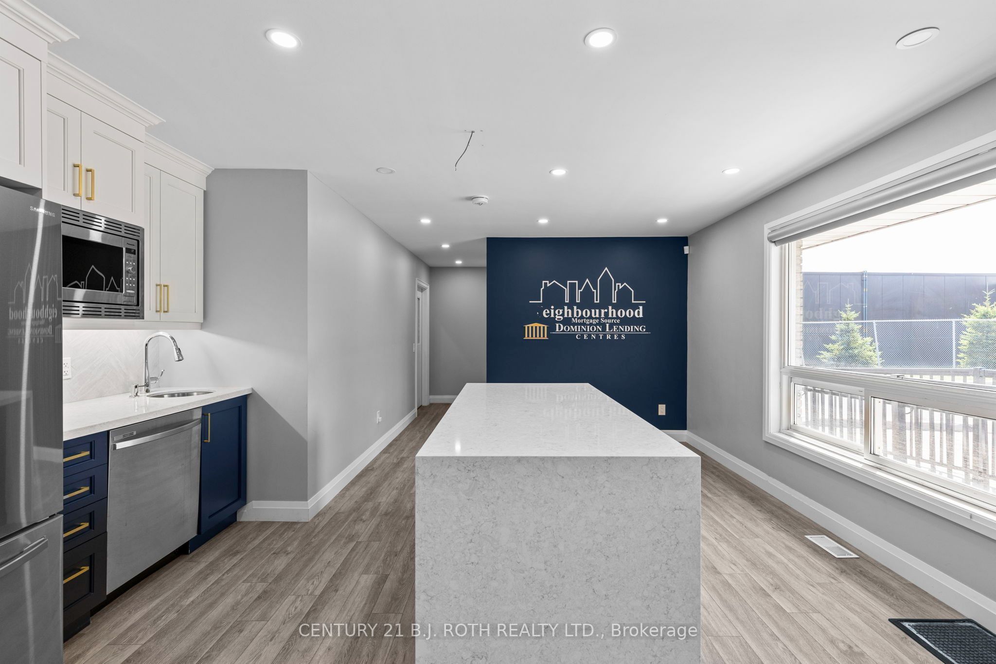 355 Mapleview Drive W Property Photo 15