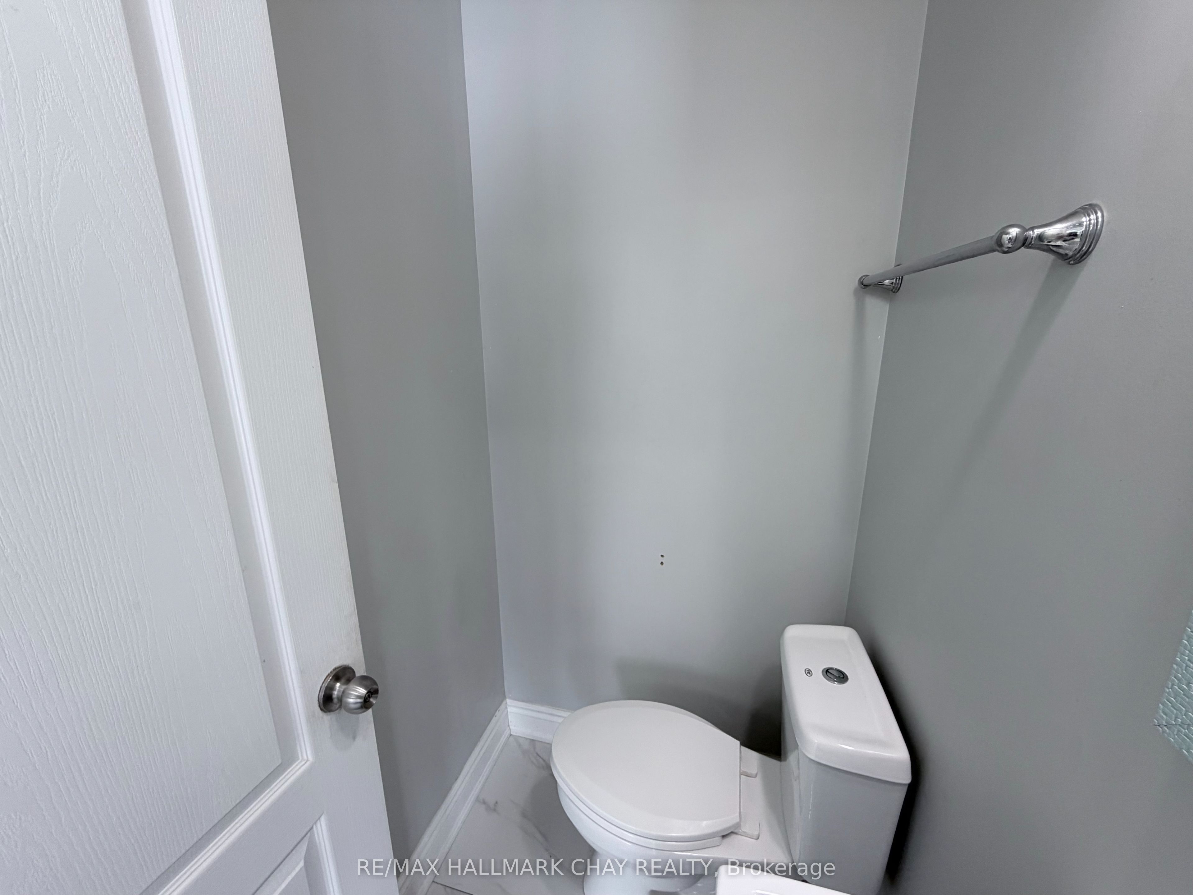 152 Rose Street Main Property Photo 8