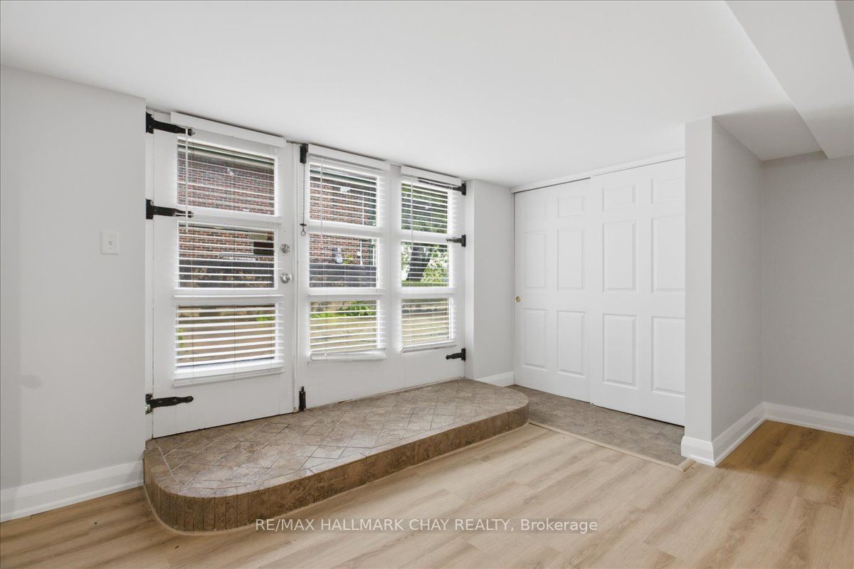 15 Parkside Drive 4 Property Photo 7