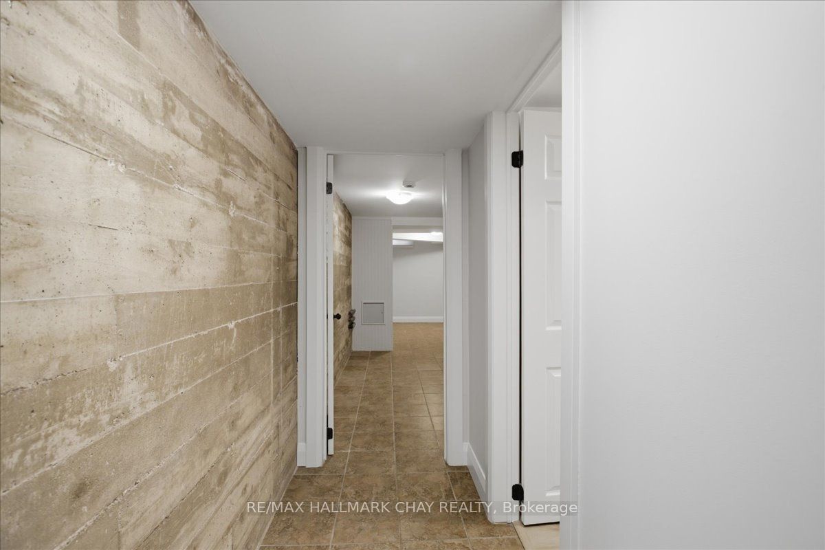 15 Parkside Drive 4 Property Photo 14