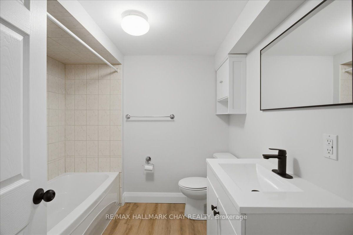 15 Parkside Drive 4 Property Photo 23