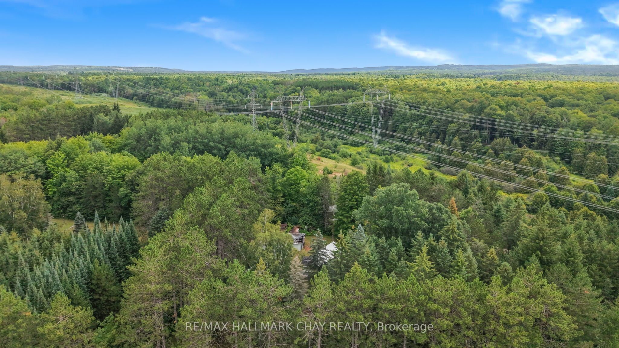 1347 Old Second Road N Property Photo 6