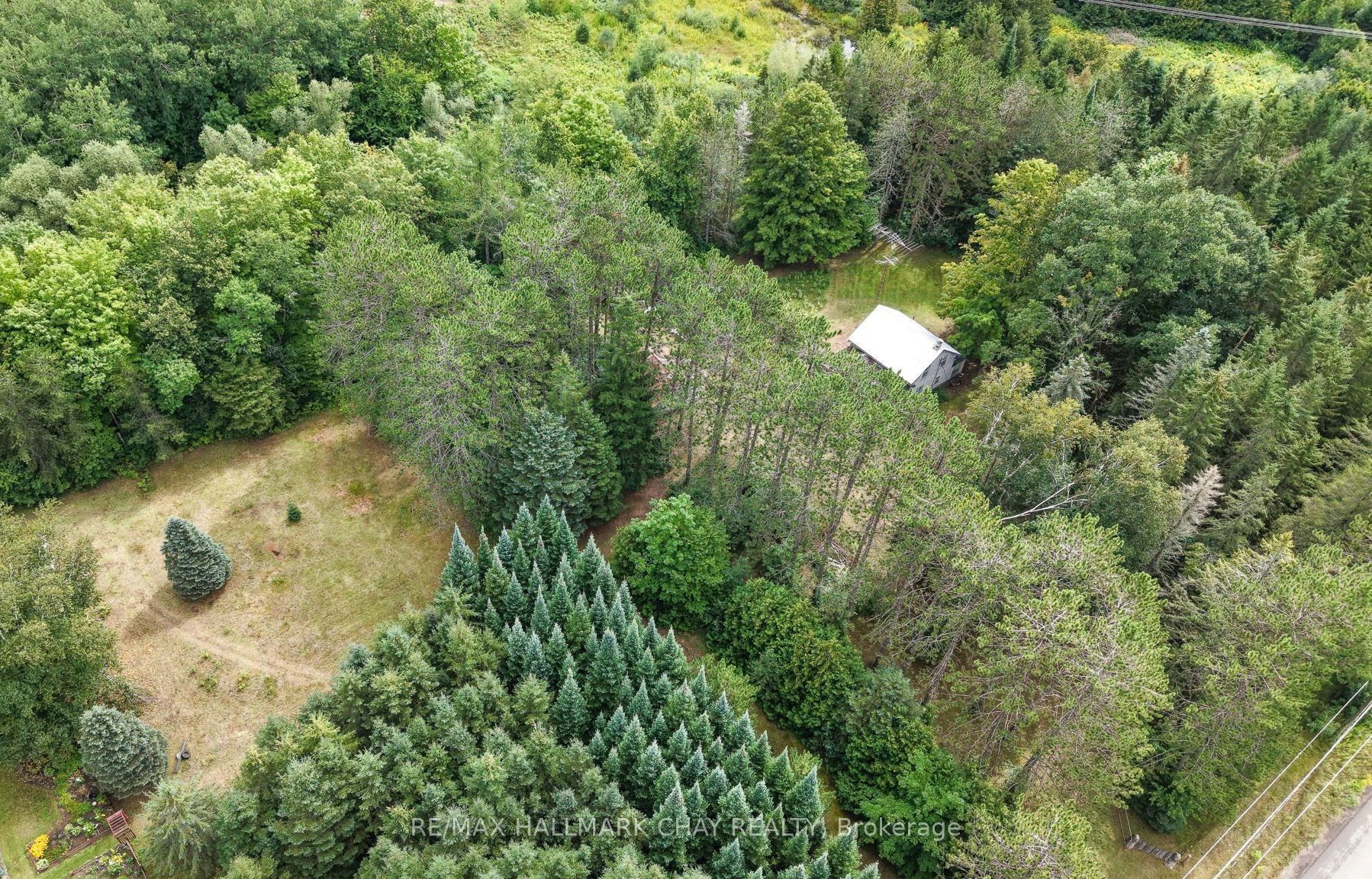 1347 Old Second Road N Property Photo 10