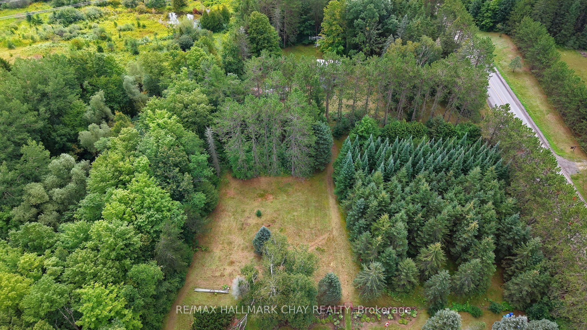 1347 Old Second Road N Property Photo 11