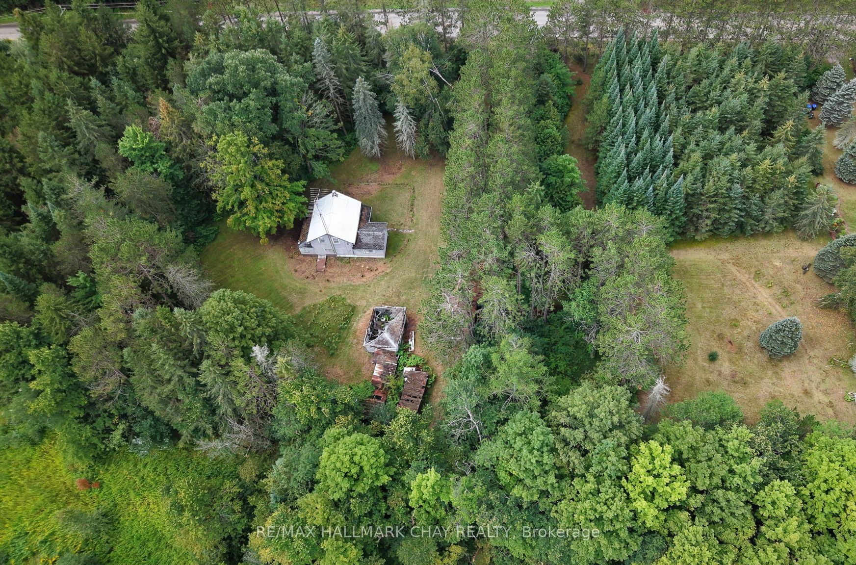 1347 Old Second Road N Property Photo 13