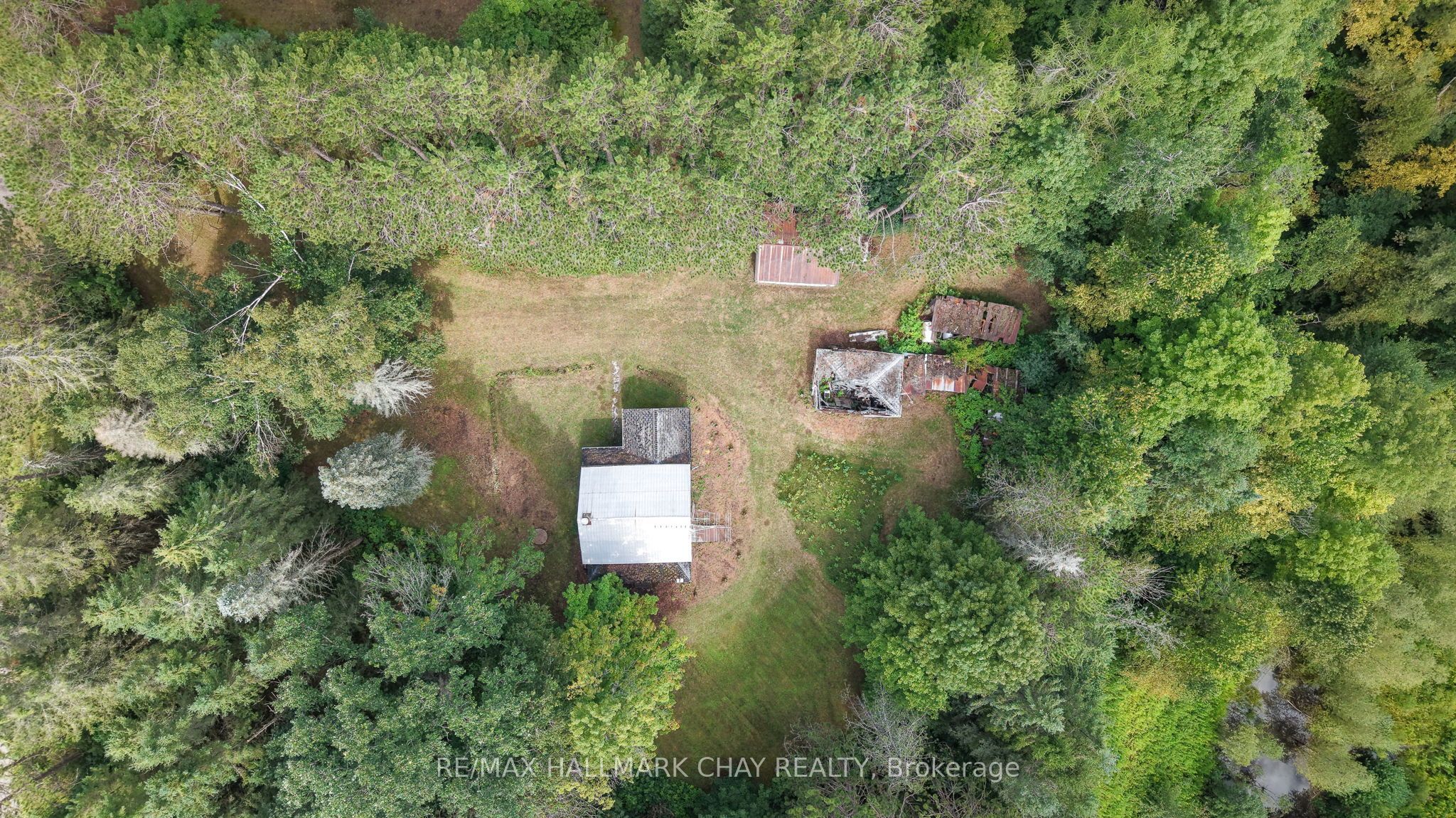 1347 Old Second Road N Property Photo 21