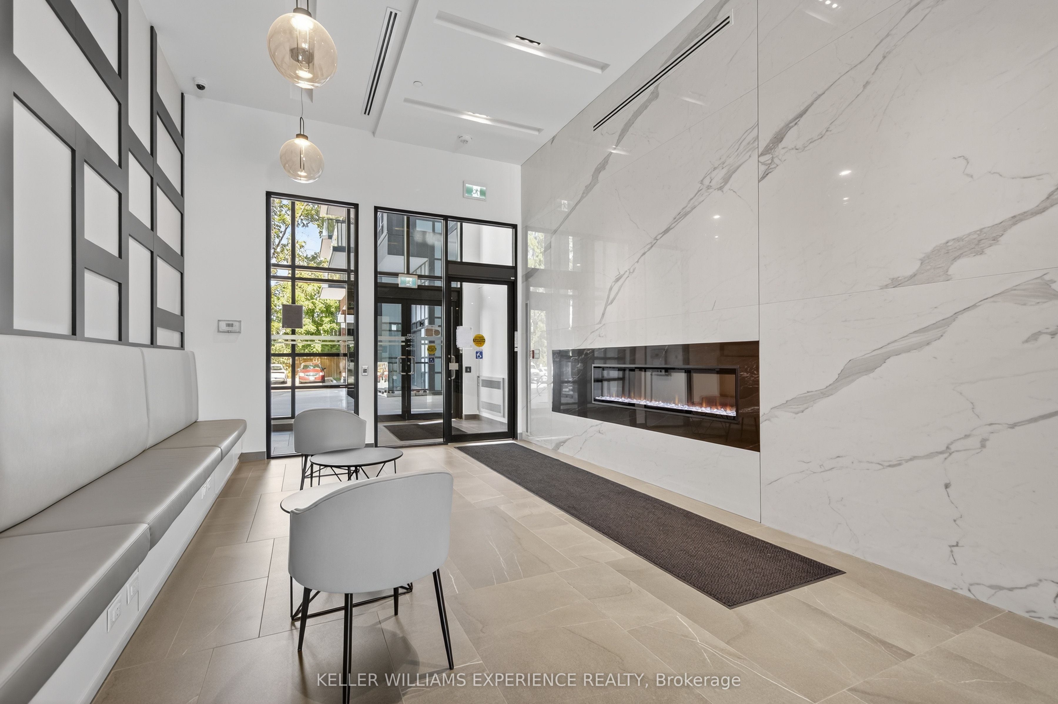 681 Yonge Street 328 Property Photo 19
