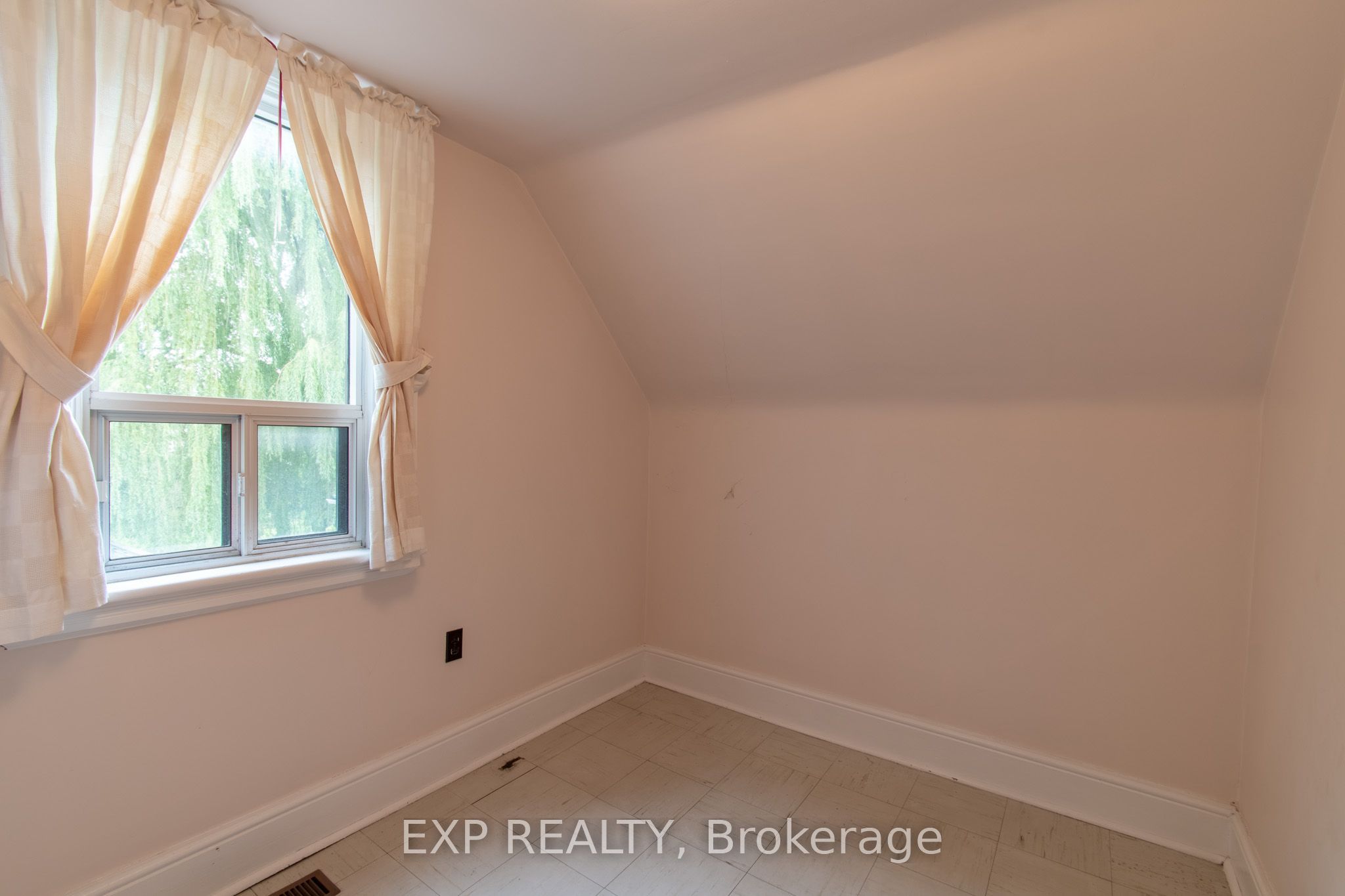 40 Marcus Street Property Photo 23