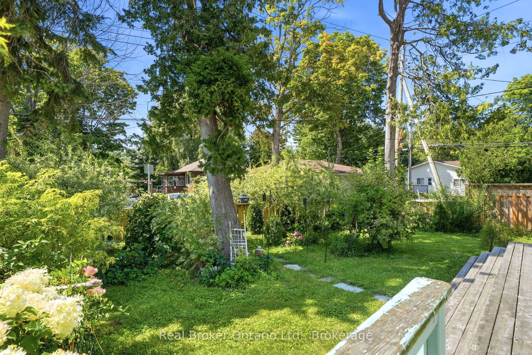 7 Oliver Drive Property Photo 7