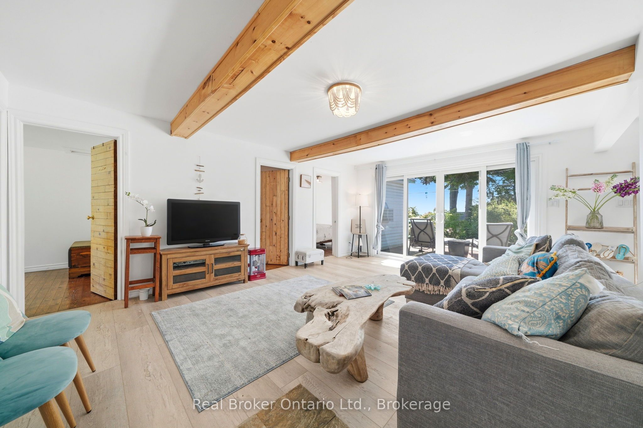 7 Oliver Drive Property Photo 14