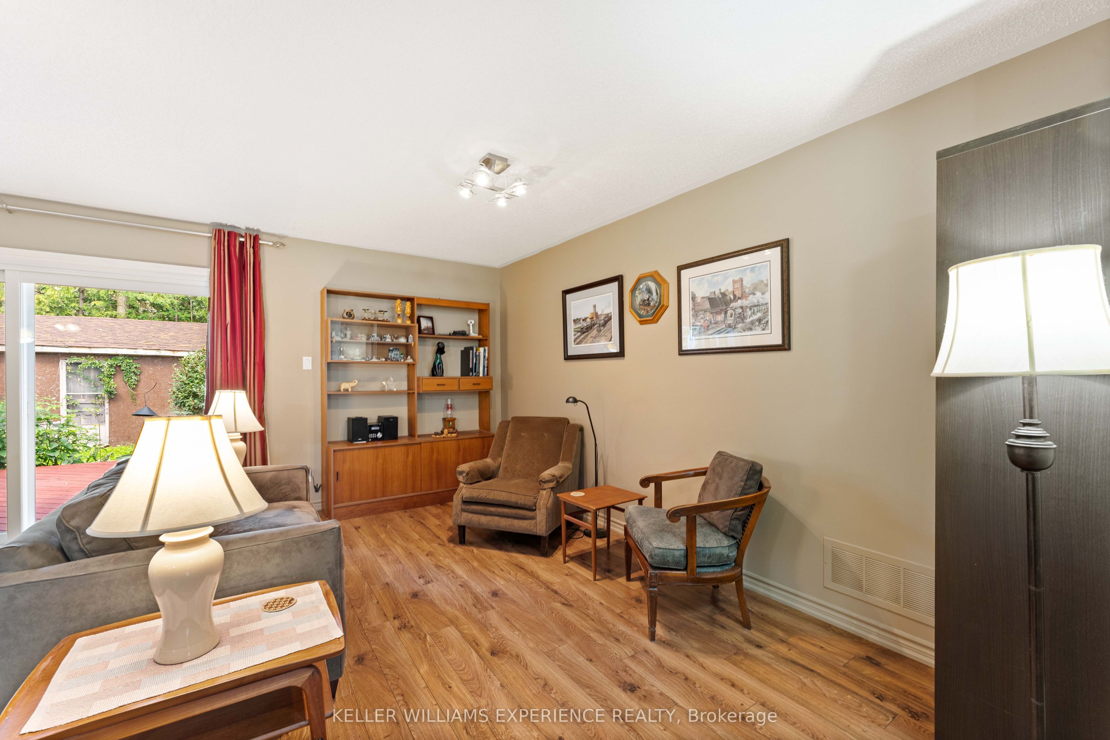 74 Ruffet Drive Property Photo 11