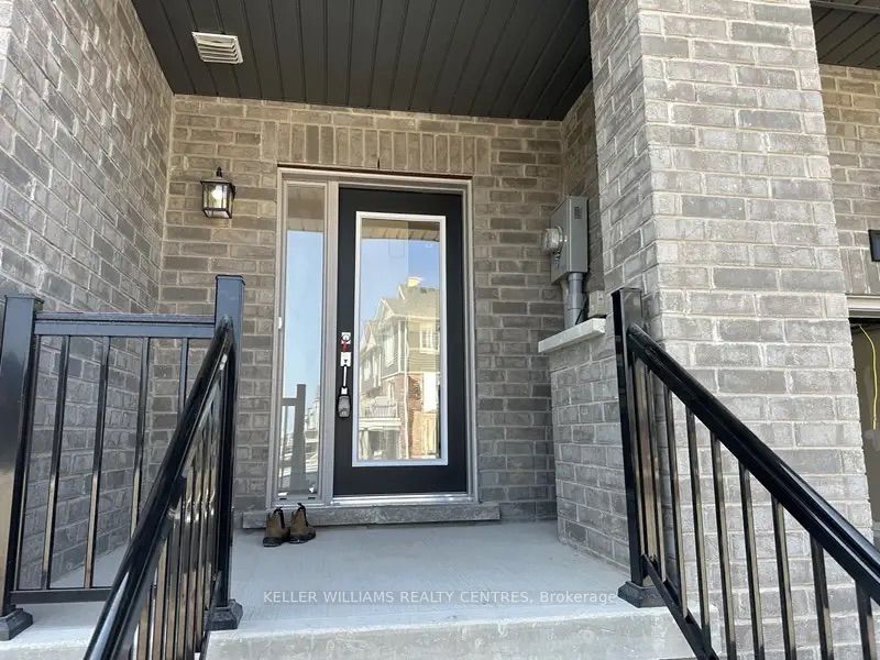 49 Gateway Drive Property Photo 2