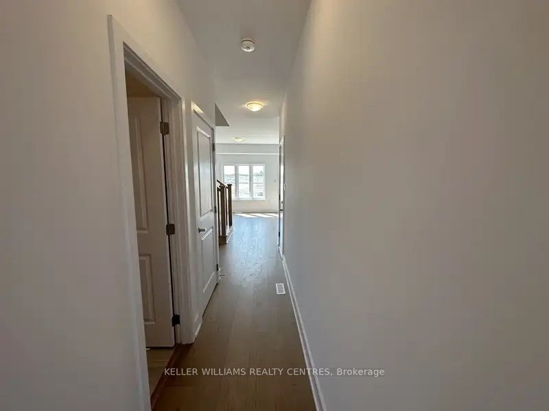 49 Gateway Drive Property Photo 11