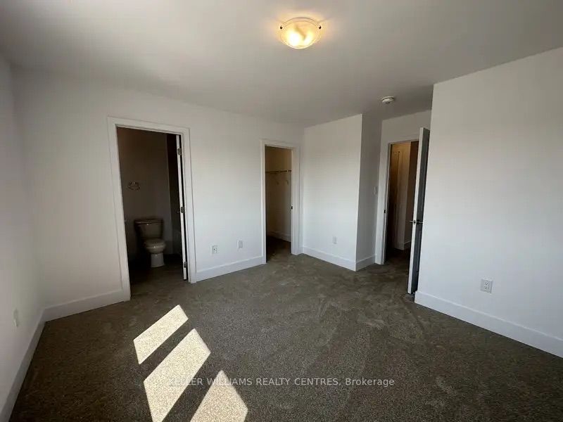 49 Gateway Drive Property Photo 16