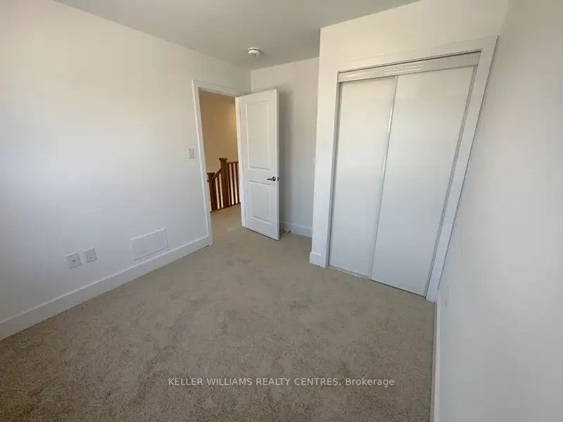 49 Gateway Drive Property Photo 20