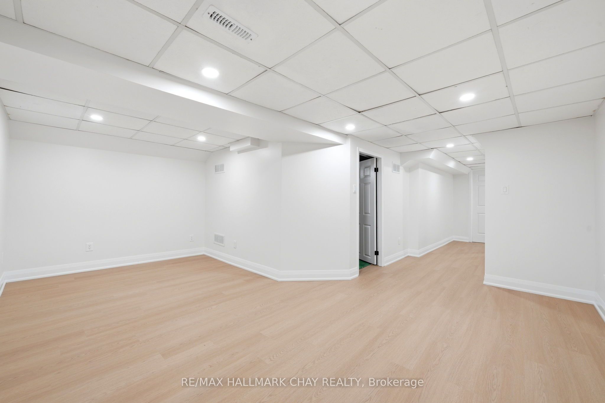 52 Adelaide Street 6 Property Photo 24