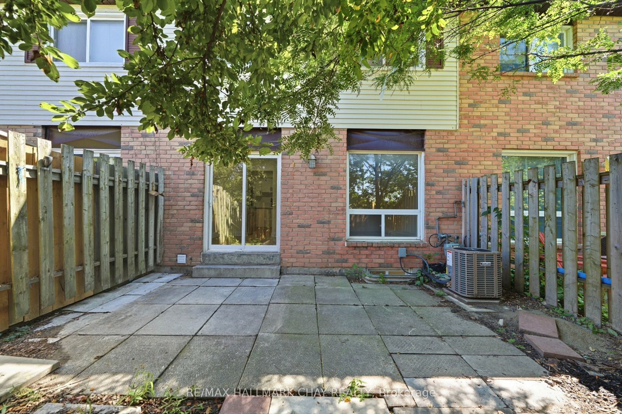 52 Adelaide Street 6 Property Photo 25