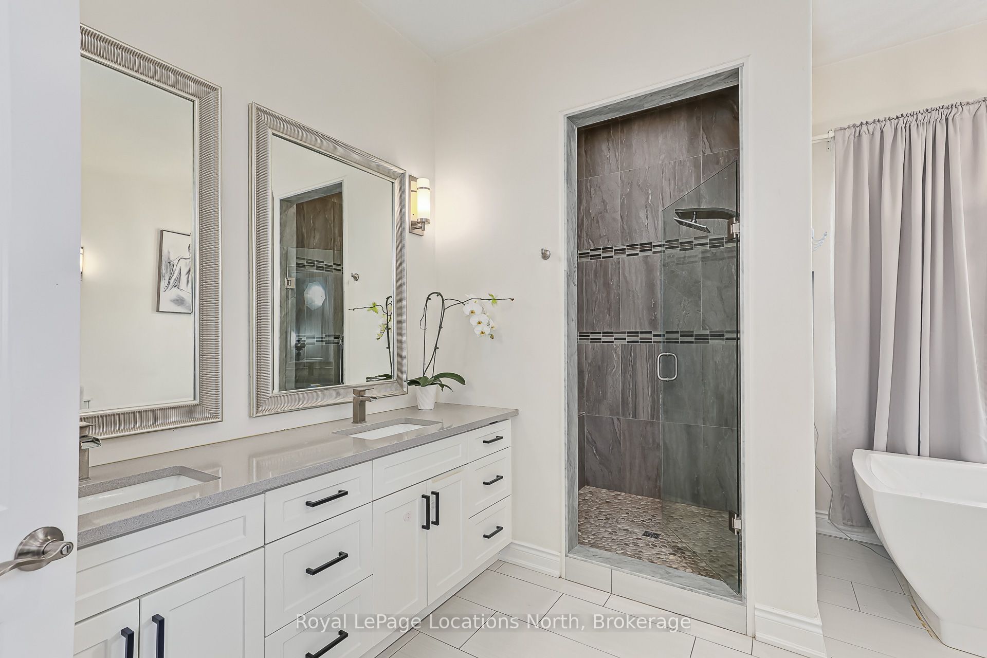 26 Spruce Street Property Photo 22