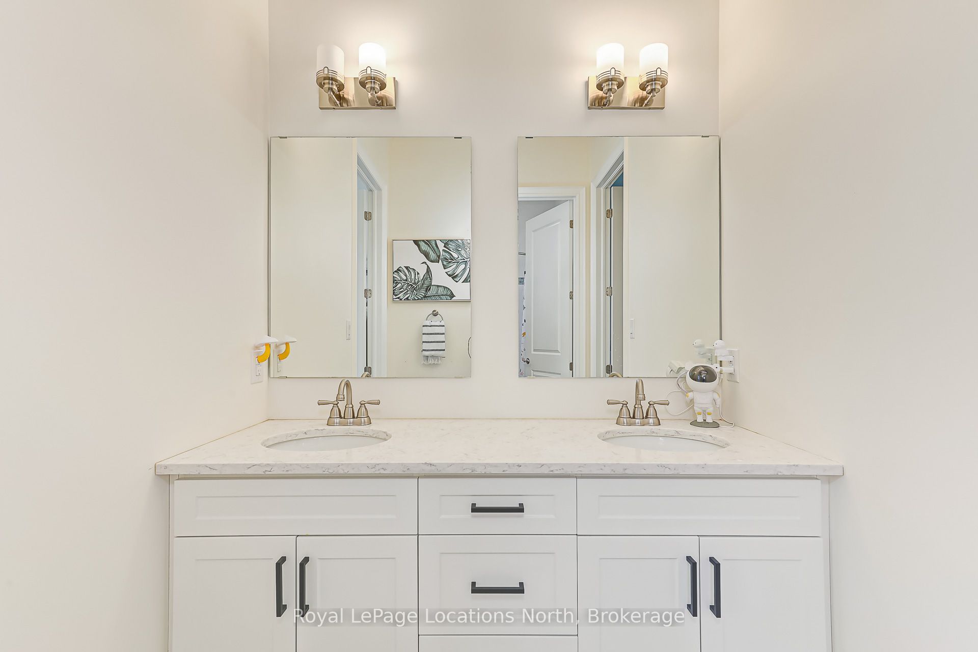 26 Spruce Street Property Photo 27