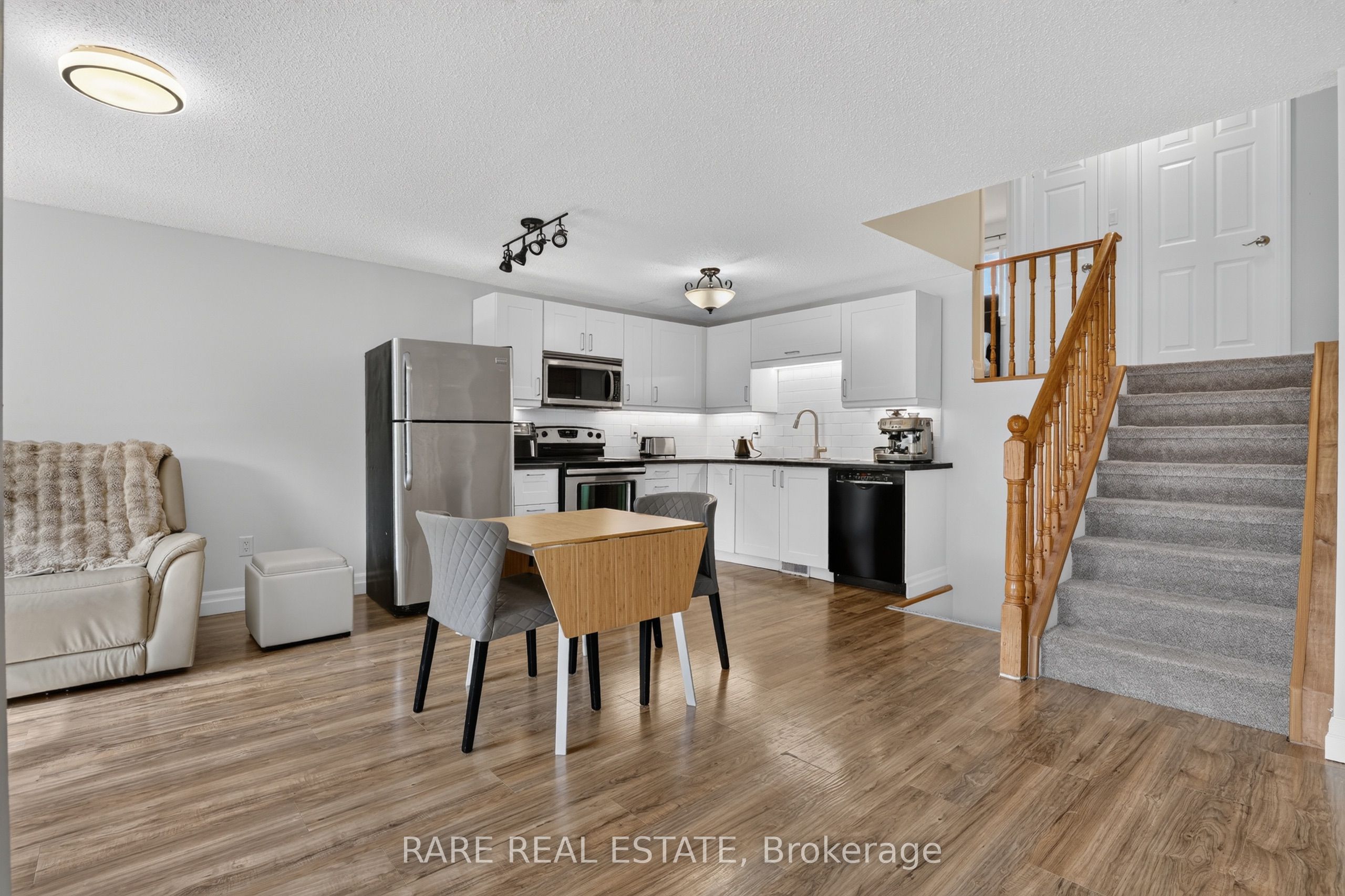 46 Ridgeway Avenue Property Photo 6