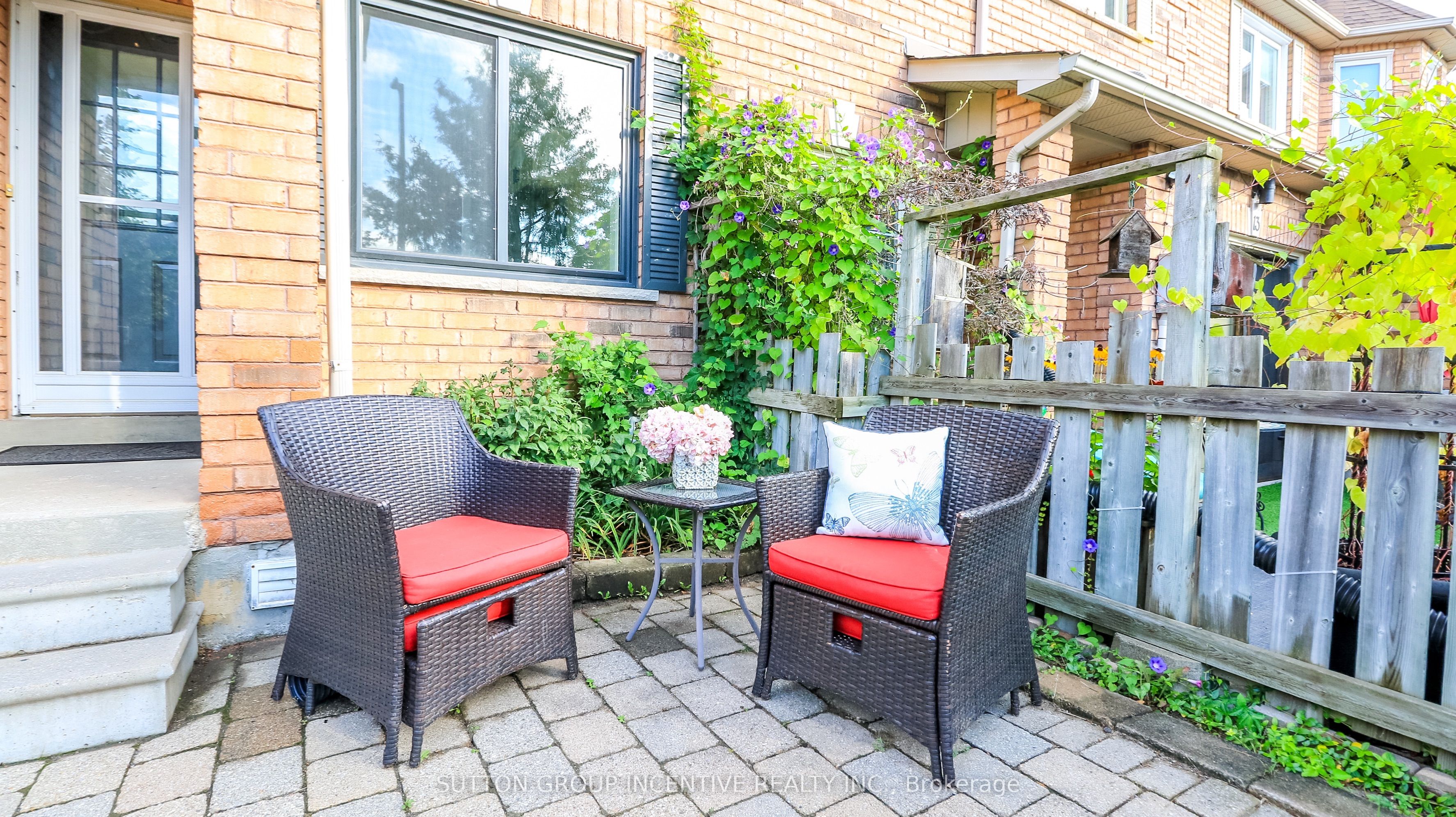 15 Bruce Crescent Property Photo 4