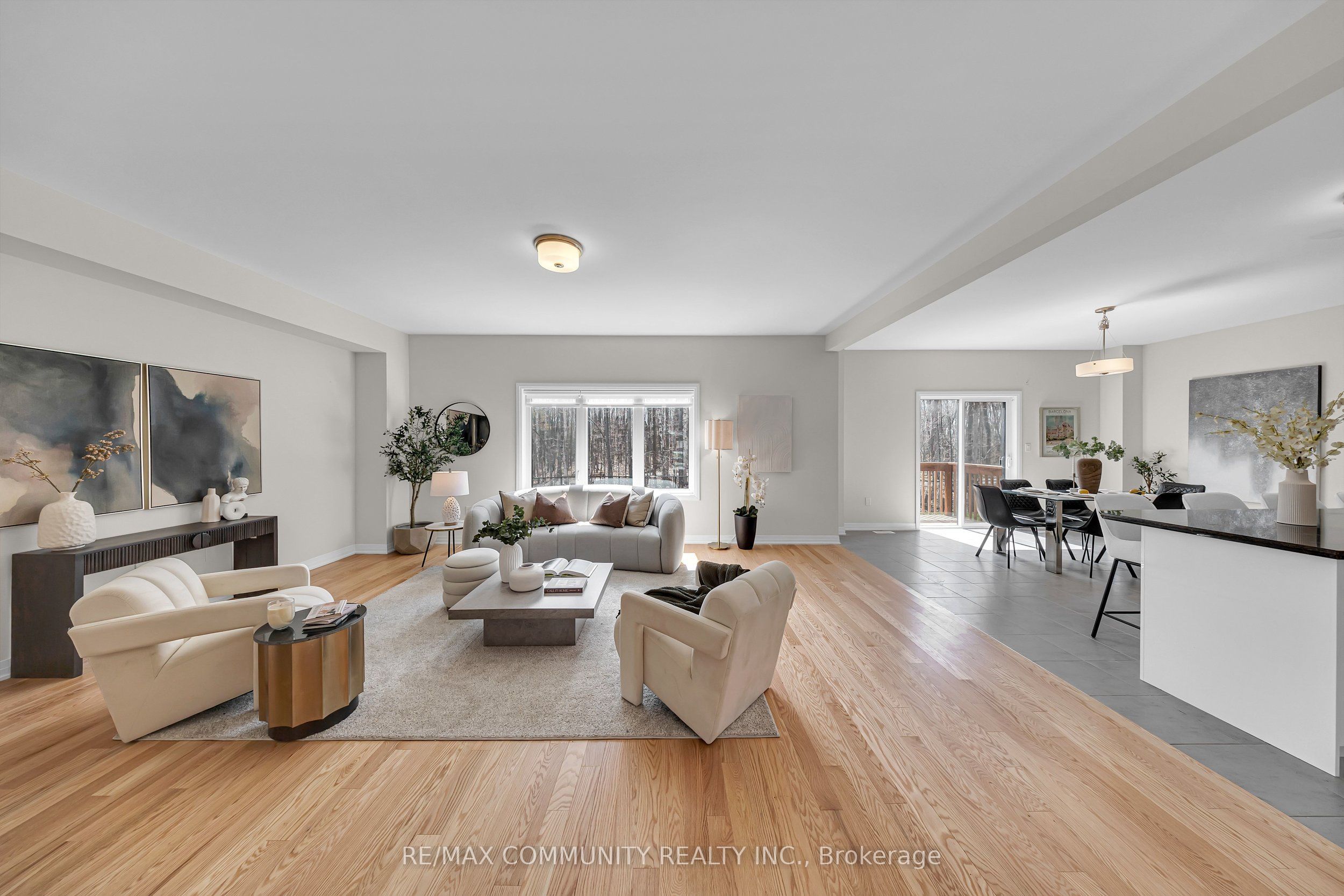 3169 Searidge Street Property Photo 10